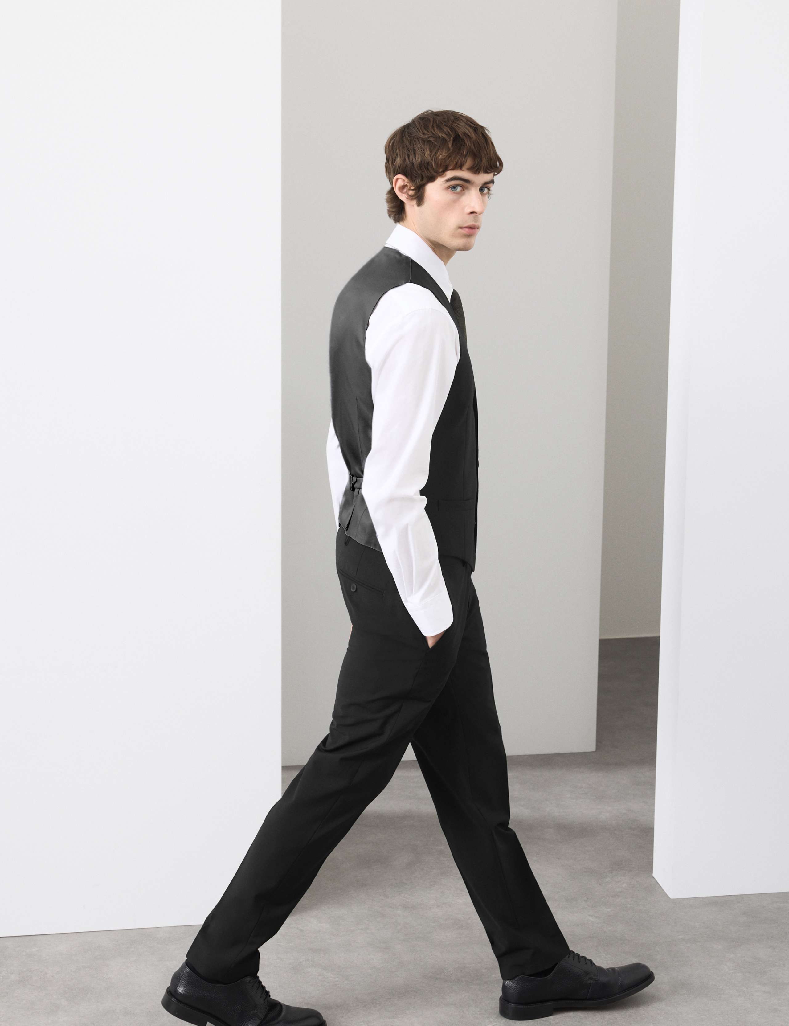 3 Piece Tailored Fit Performance Suit 5 of 9