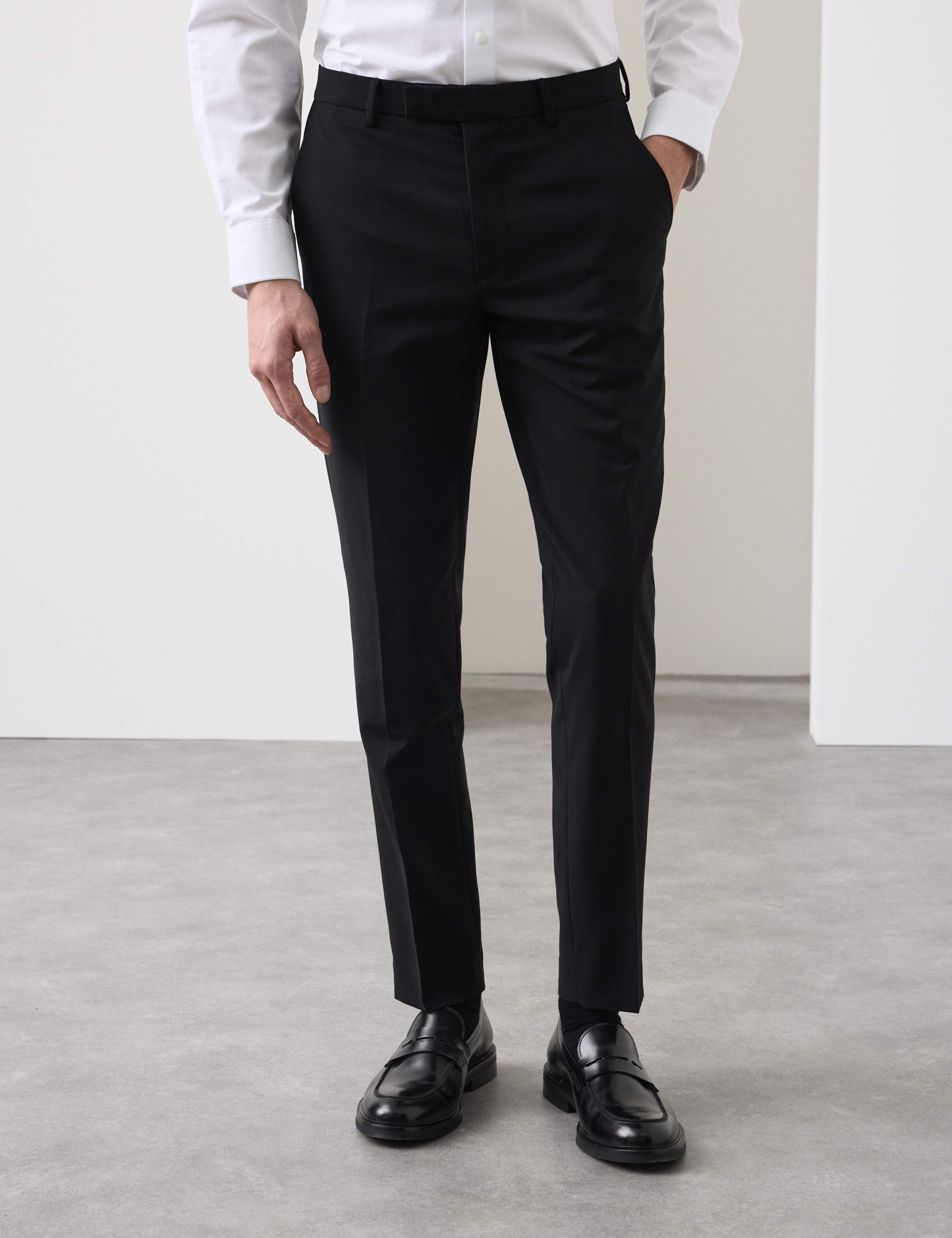 2 Piece Slim Fit Performance Stretch Suit 5 of 6