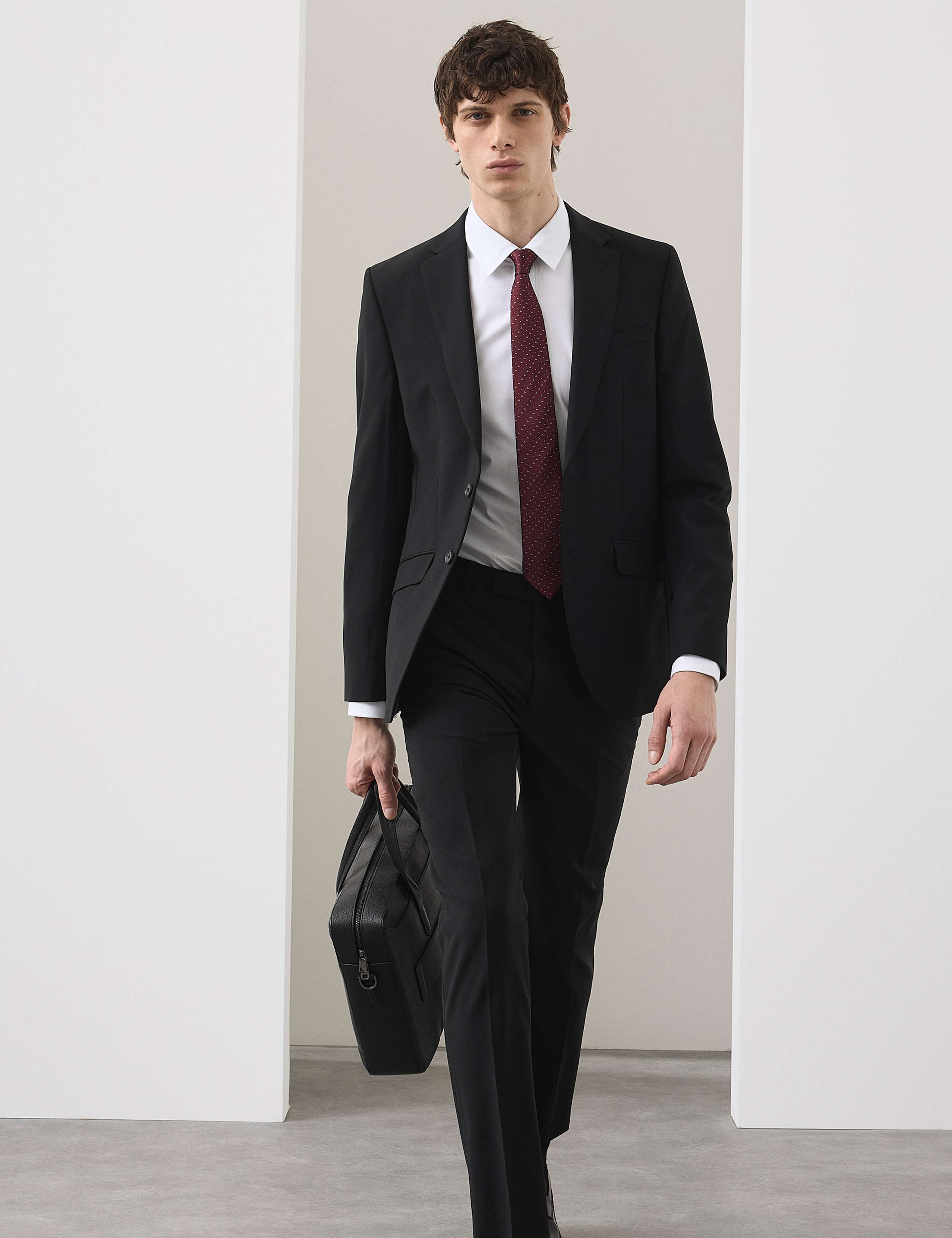 2 Piece Slim Fit Performance Stretch Suit 6 of 6