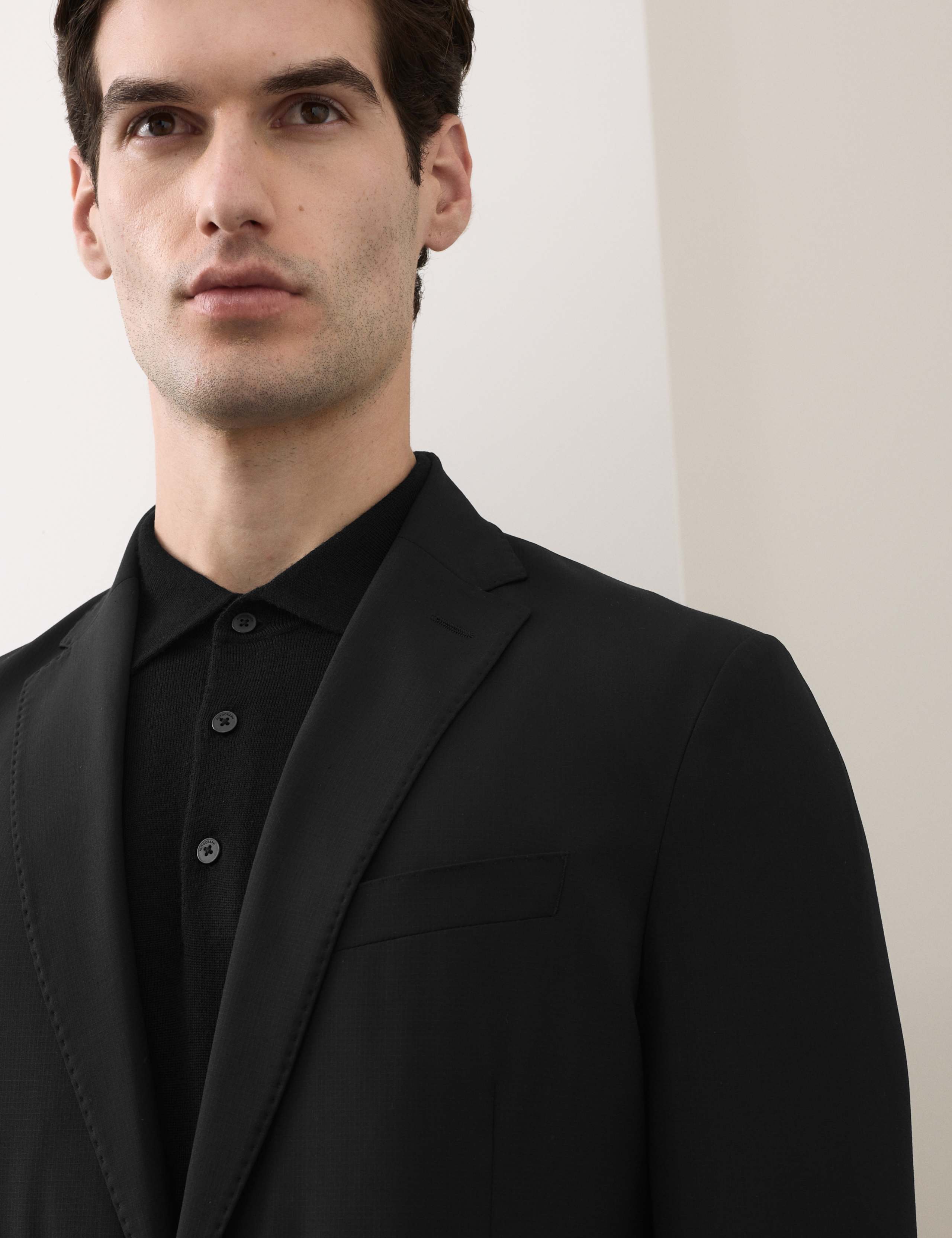 2 Piece Tailored Fit Performance Packable Suit 4 of 6