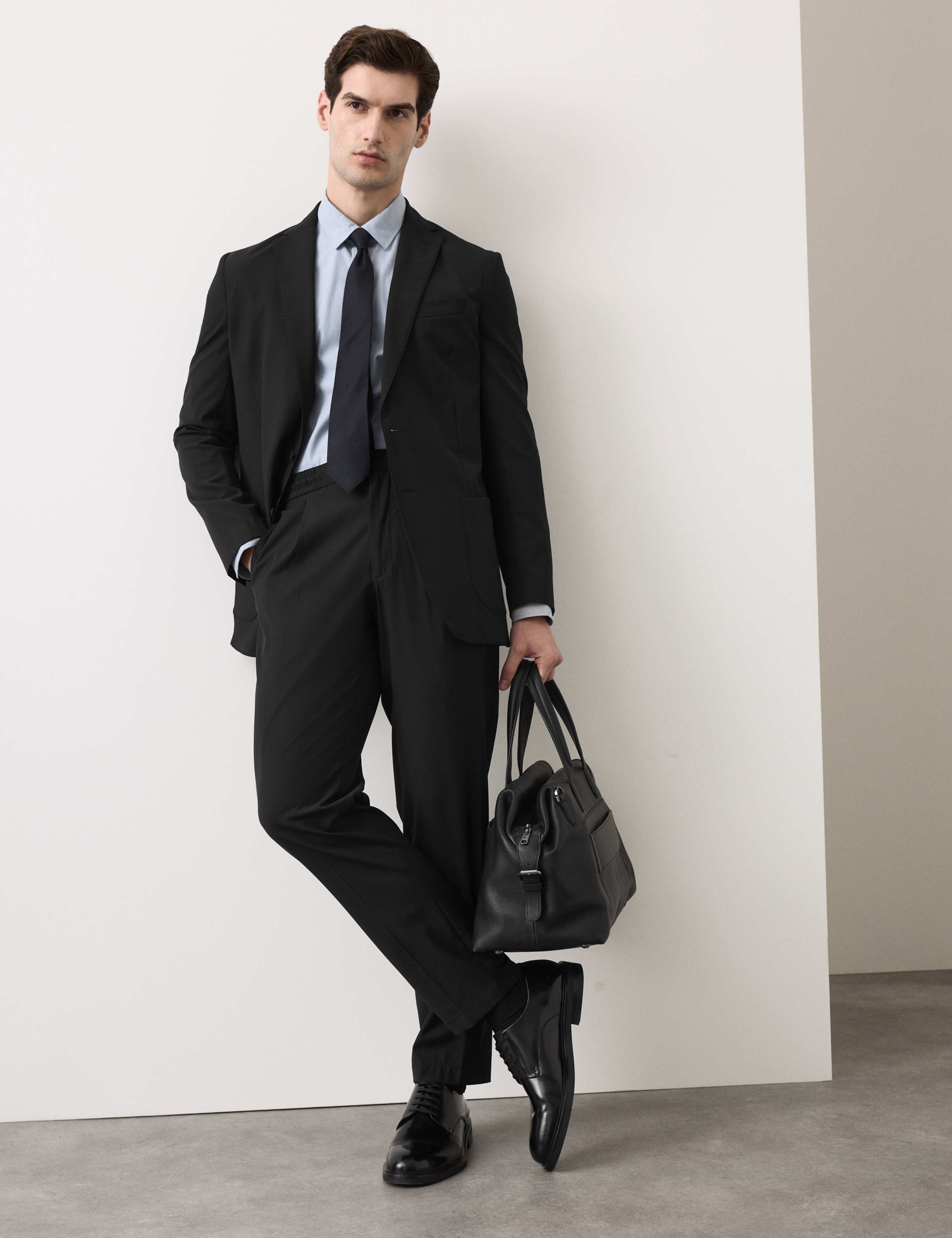 2 Piece Tailored Fit Performance Packable Suit 6 of 6
