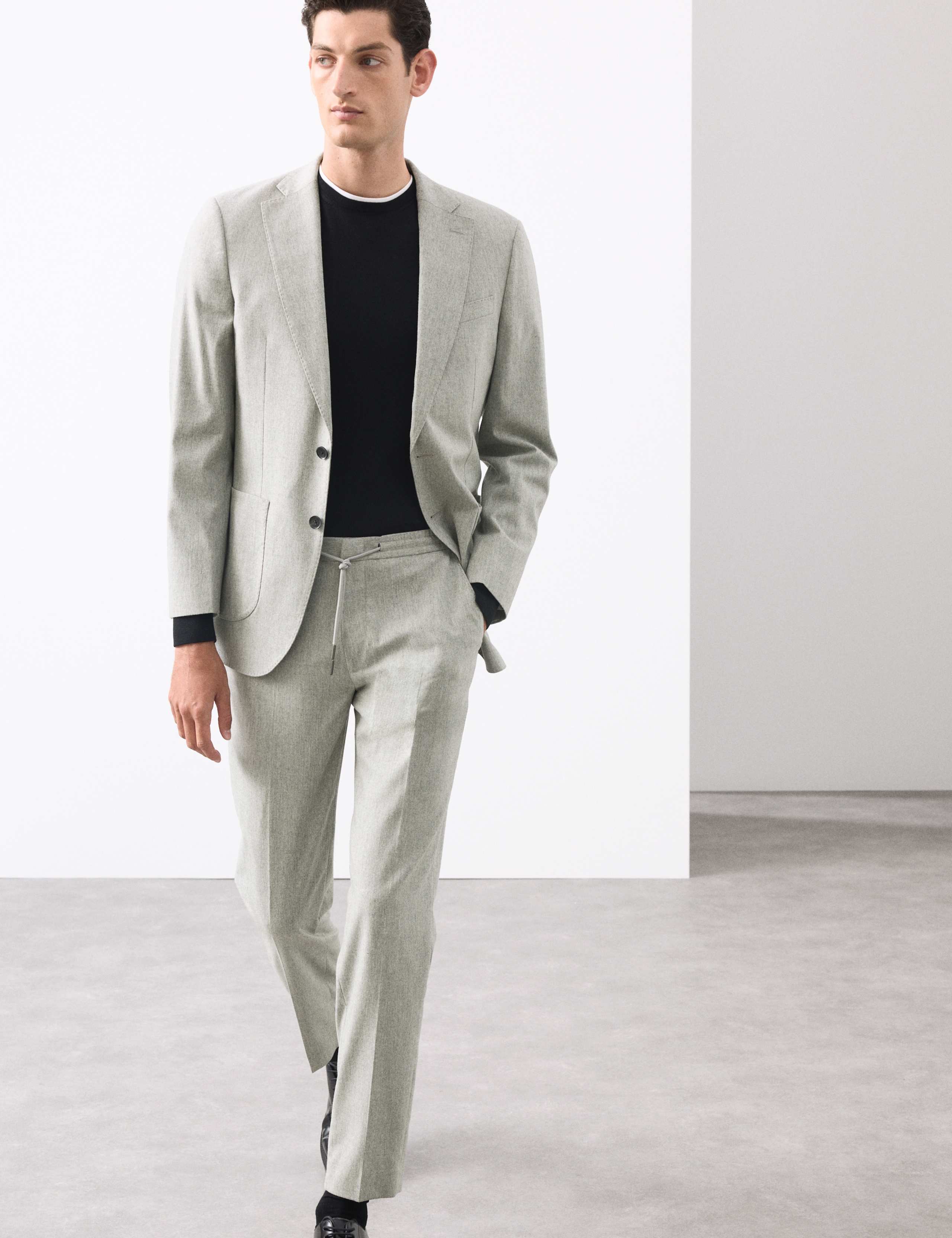 Tailored Fit Italian Wool Blend Performance Trousers