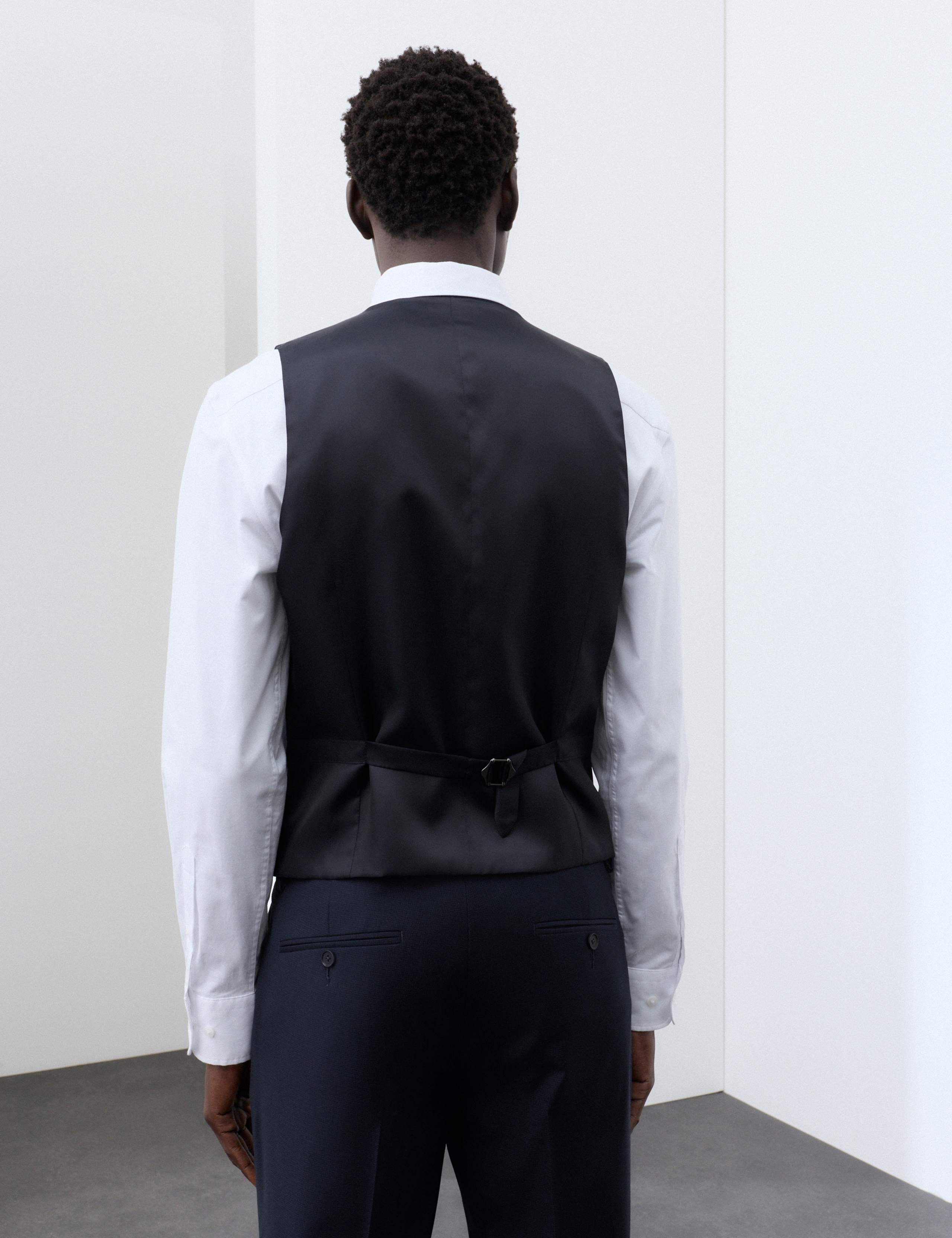 3 Piece Tailored Fit Pure Merino Wool Suit 8 of 9