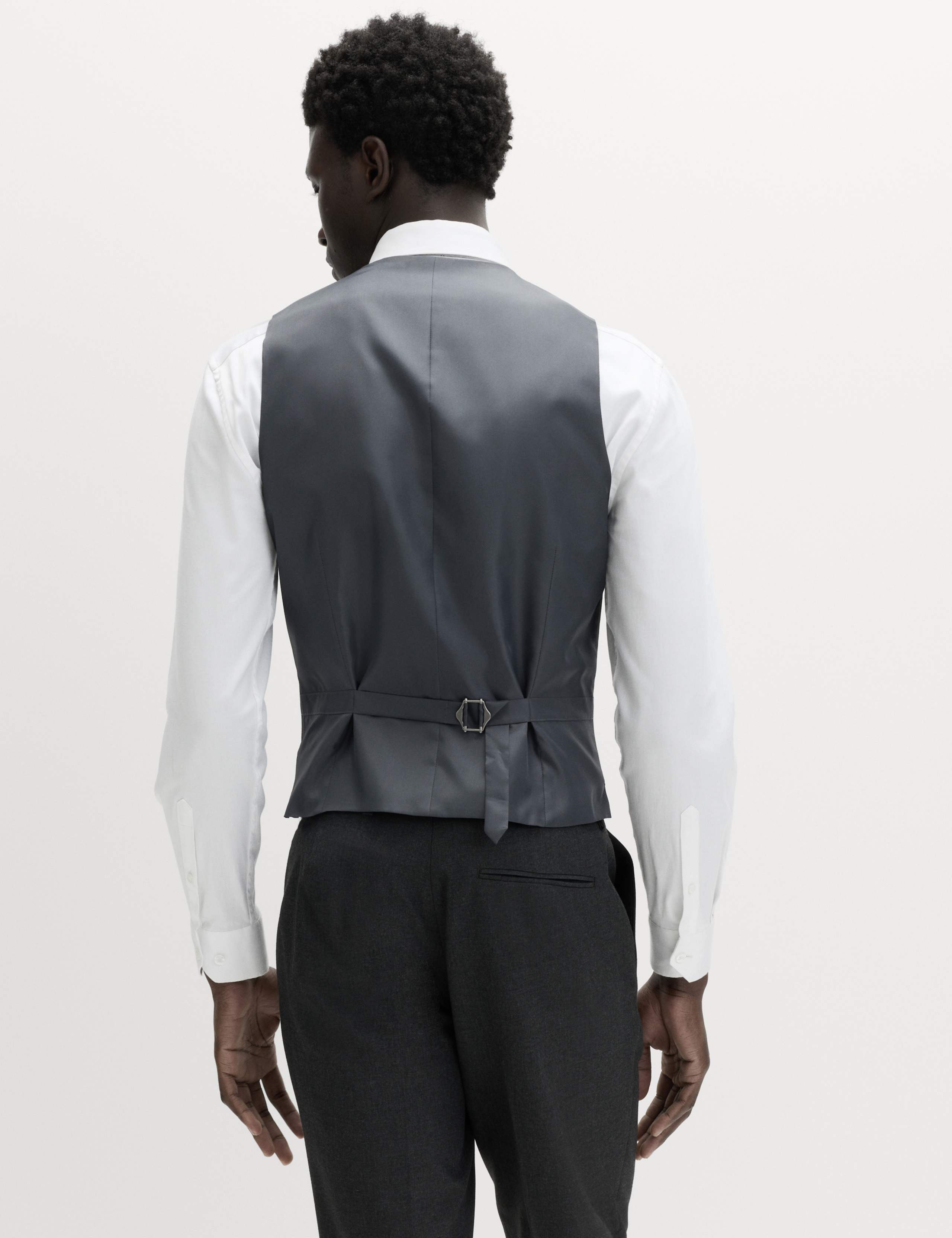 3 Piece Regular Fit Machine Washable Suit 6 of 8