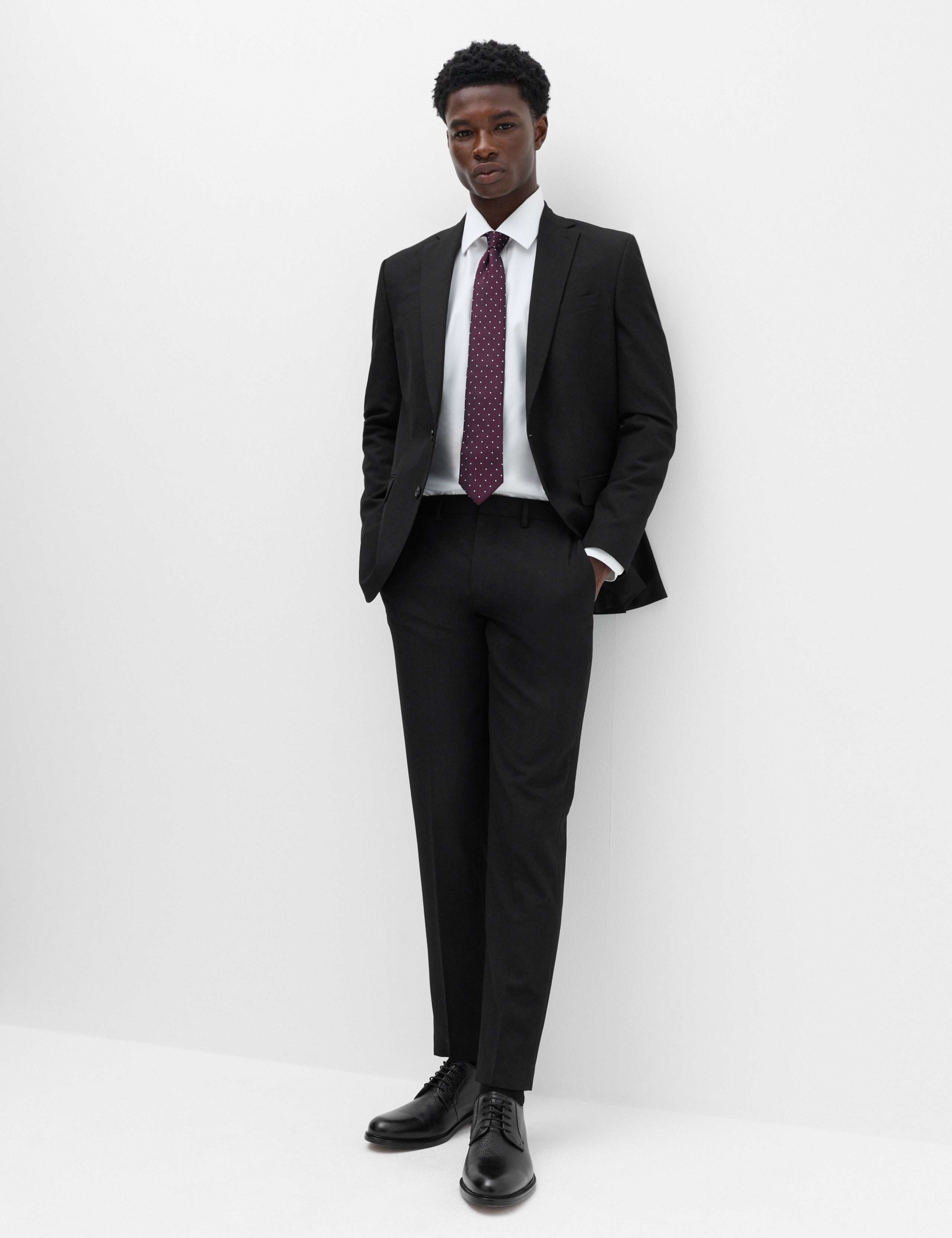 2 Piece Slim Fit Machine Washable Suit 6 of 6