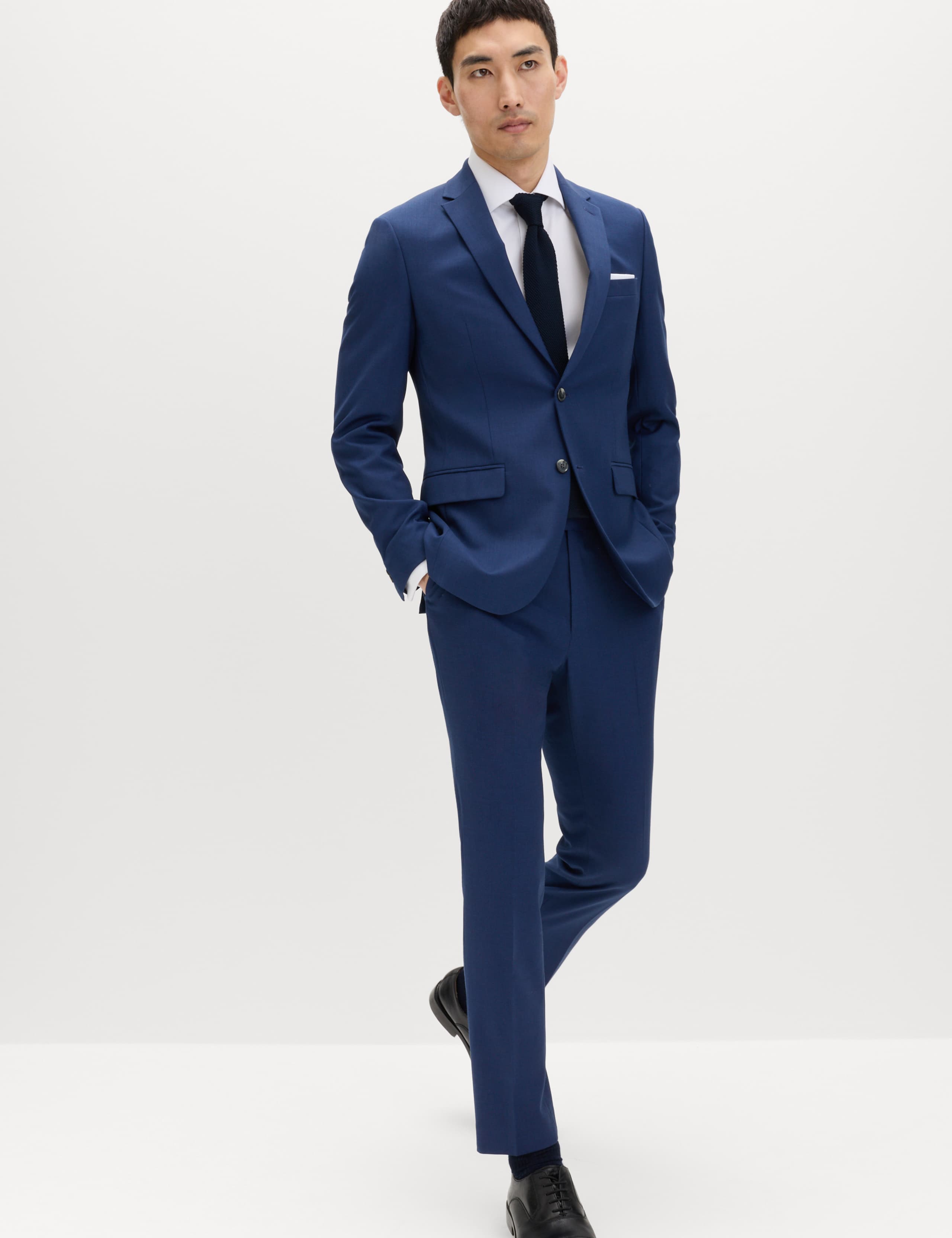 2 Piece Skinny Fit Stretch Suit 6 of 6