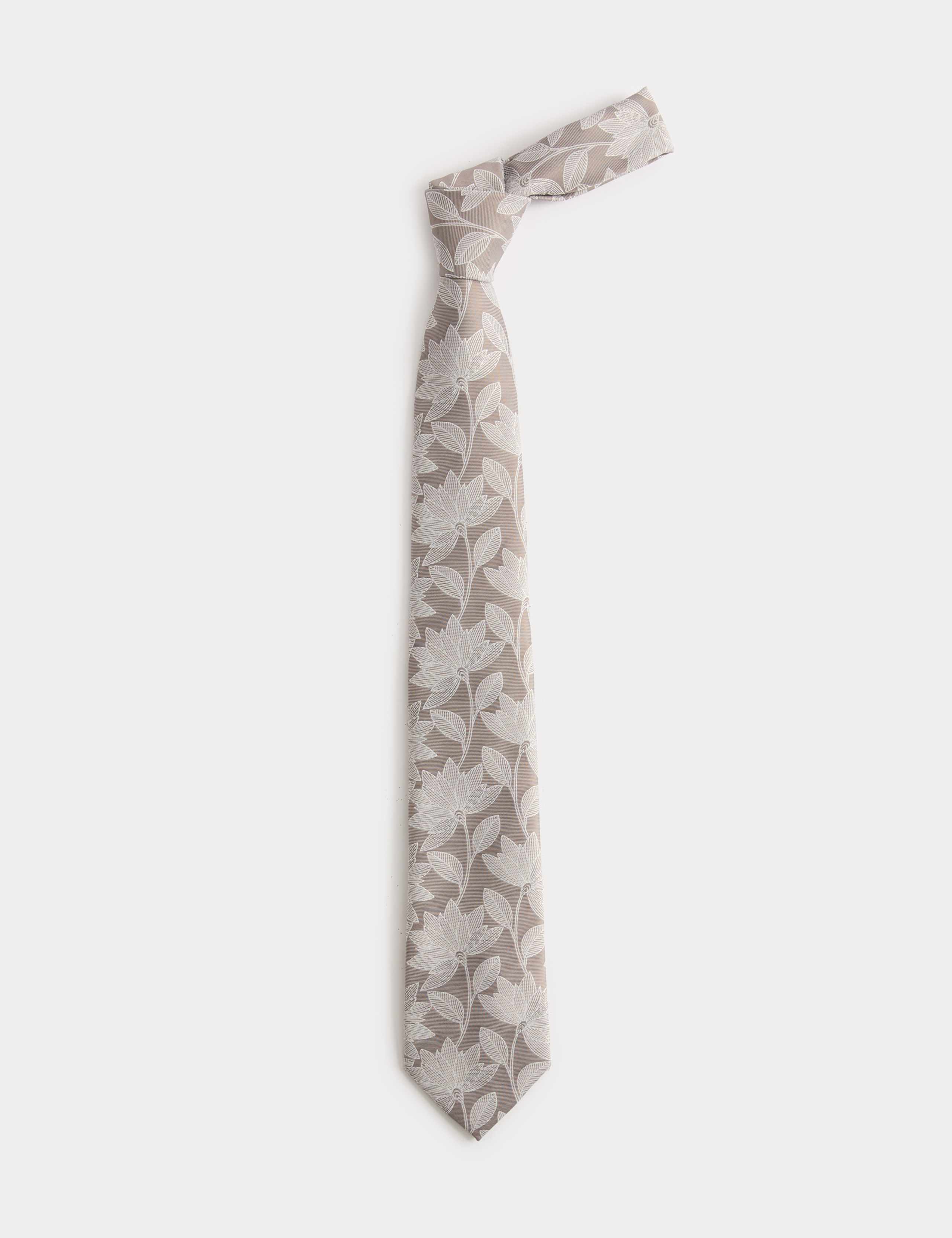 Floral Fan Tie
