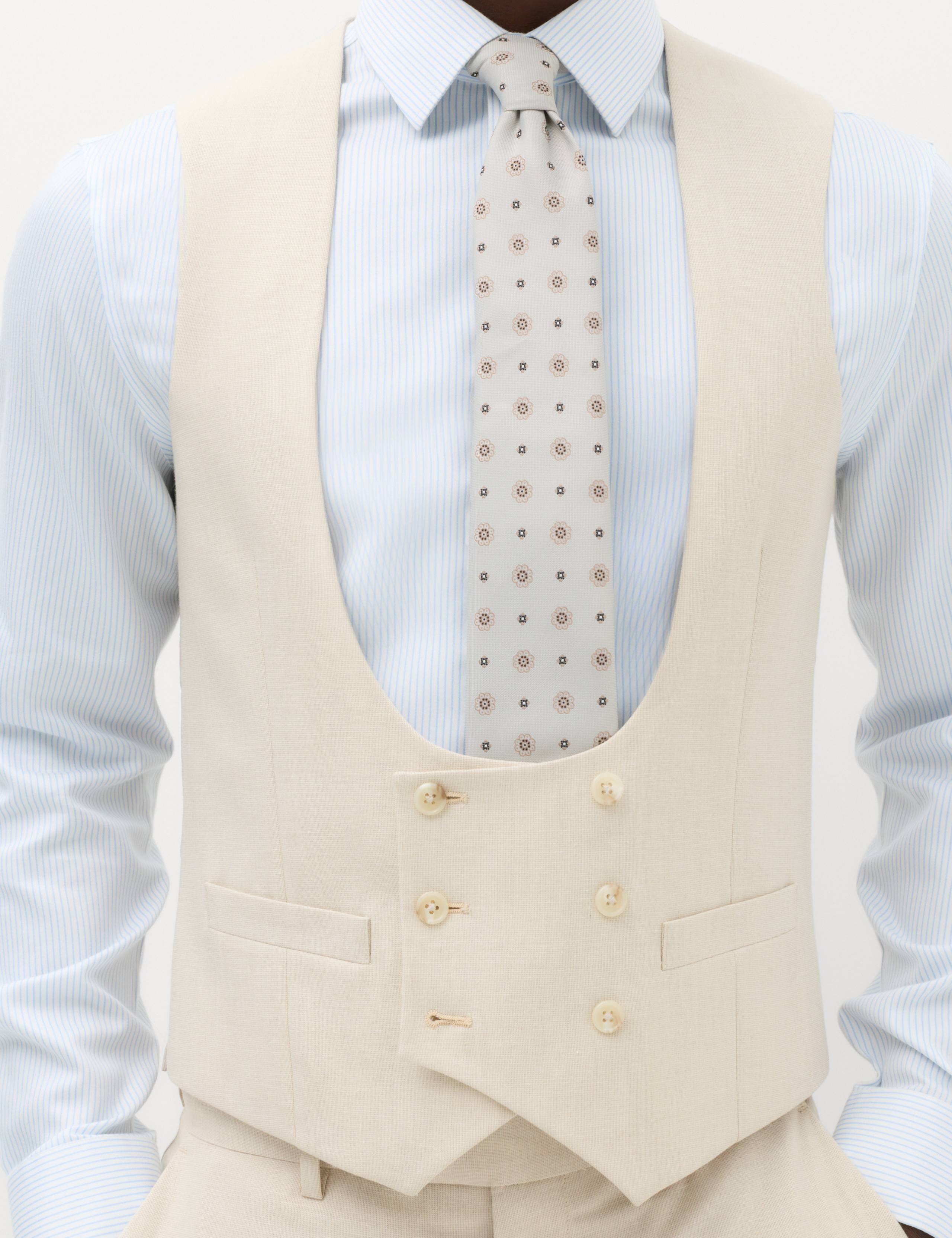 3 Piece Slim Fit Suit 4 of 9