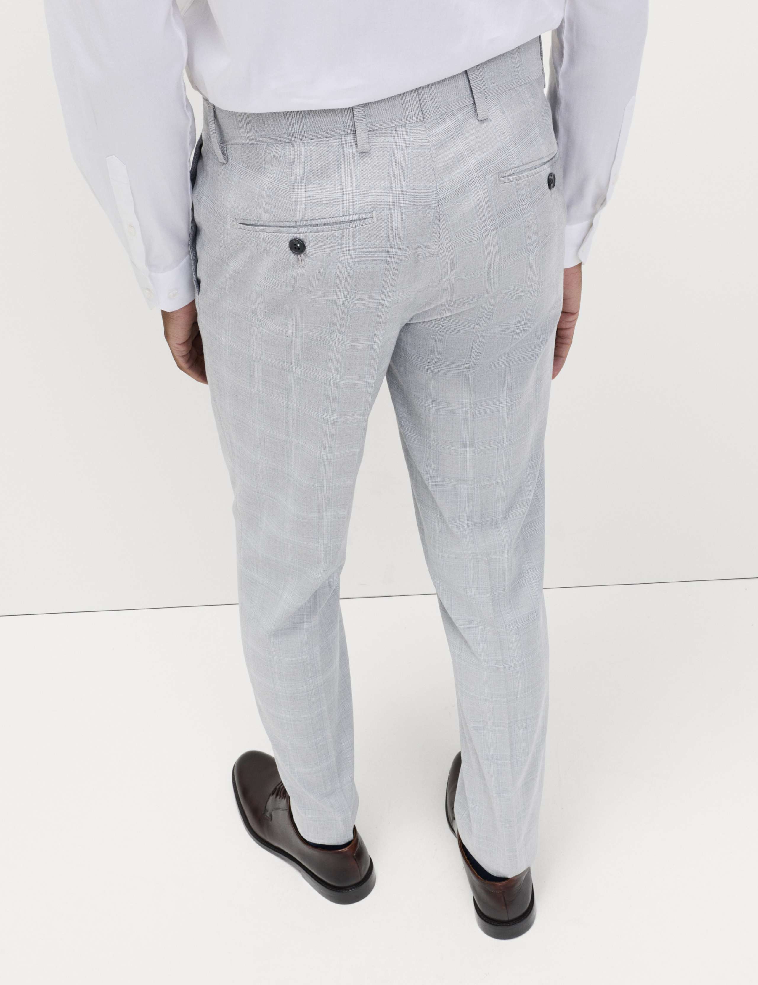 2 Piece Regular Fit Check Stretch Suit 6 of 6
