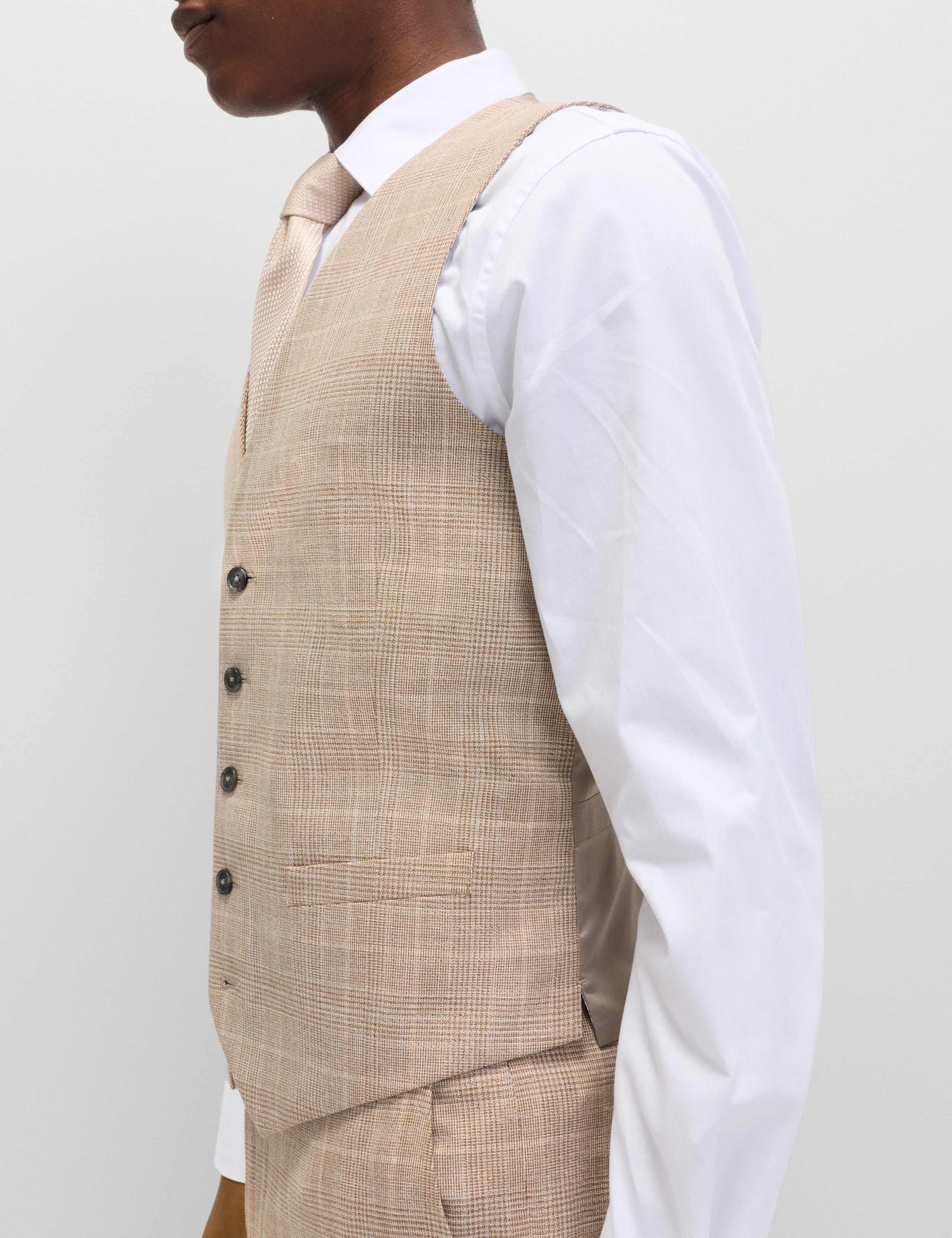 3 Piece Regular Fit Prince of Wales Check Suit 9 of 9