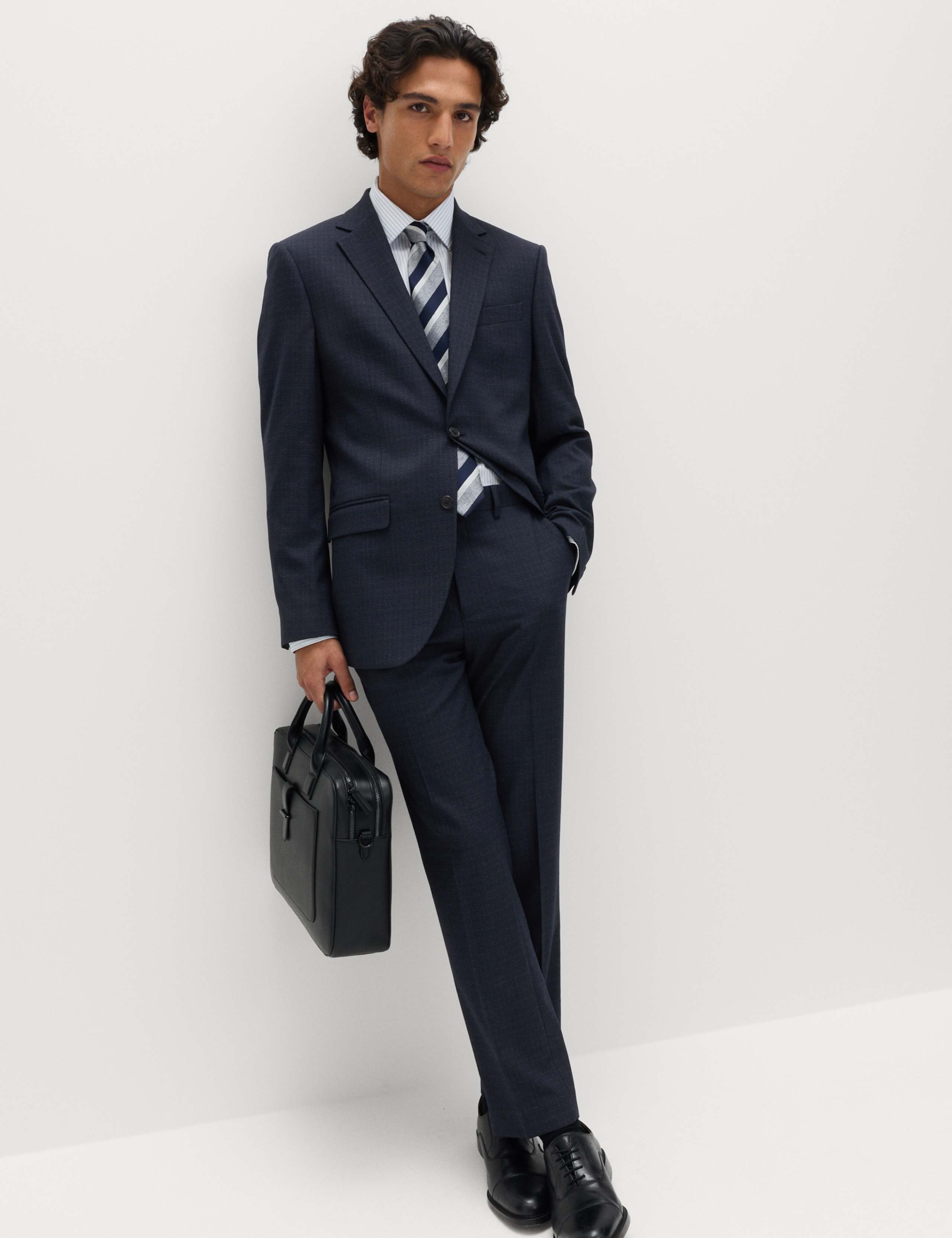 3 Piece Regular Fit Textured Stretch Suit 8 of 9