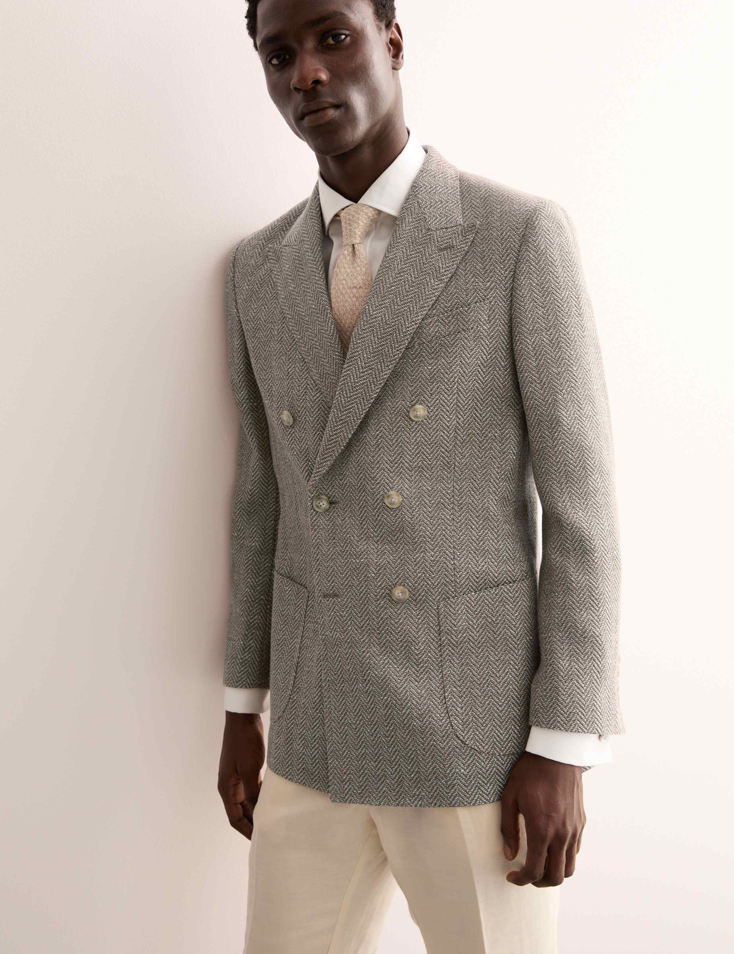 Tailored Fit Wool Blend Herringbone Blazer