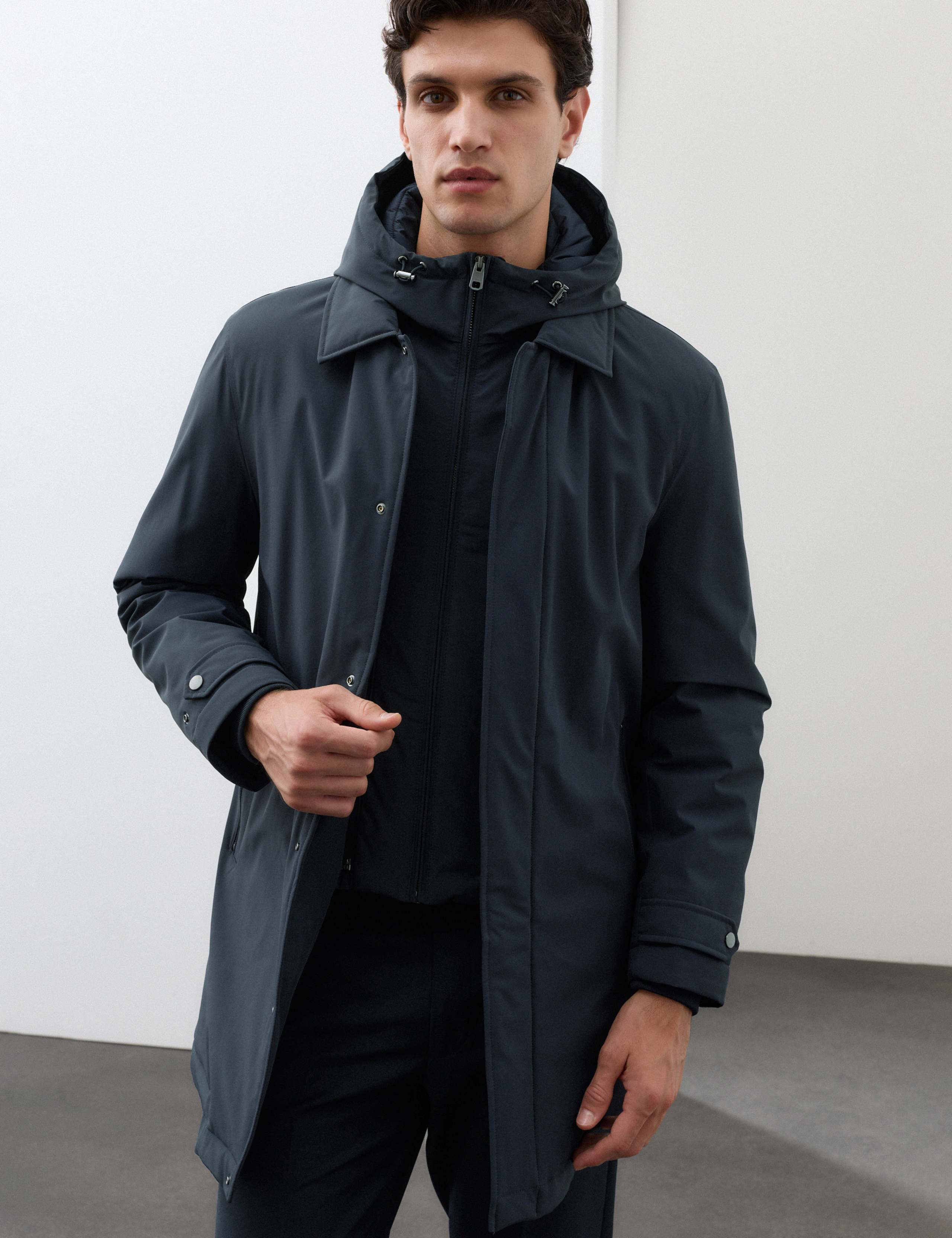 Wadded Hybrid Mac With Removable Hood
