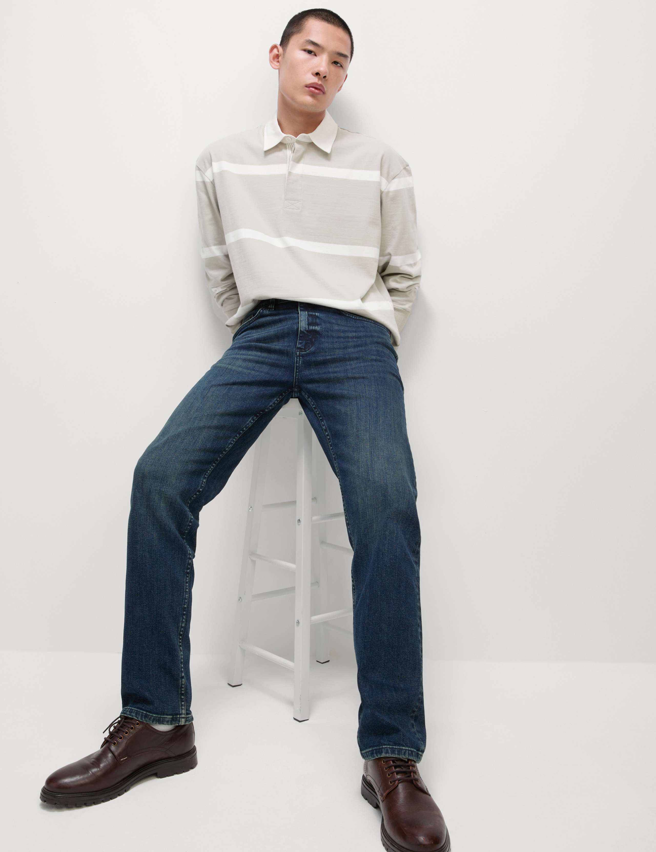 Straight Fit Vintage Wash Stretch Jeans
