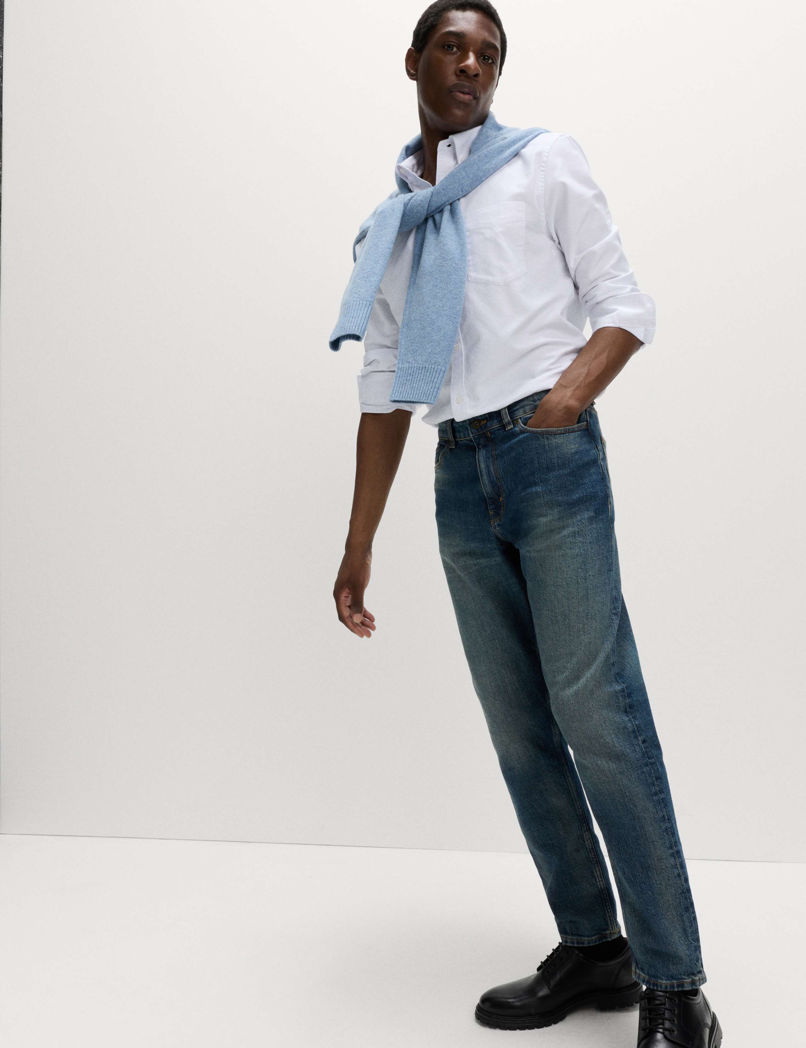 Tapered Fit Stretch Jeans