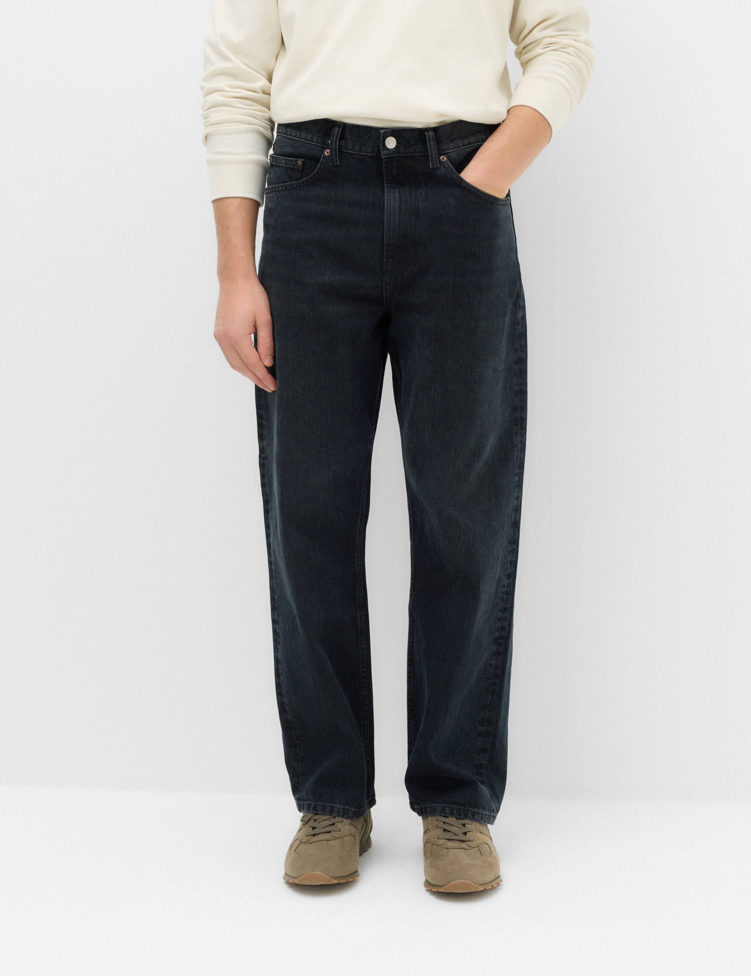 Loose Fit Rigid Jeans