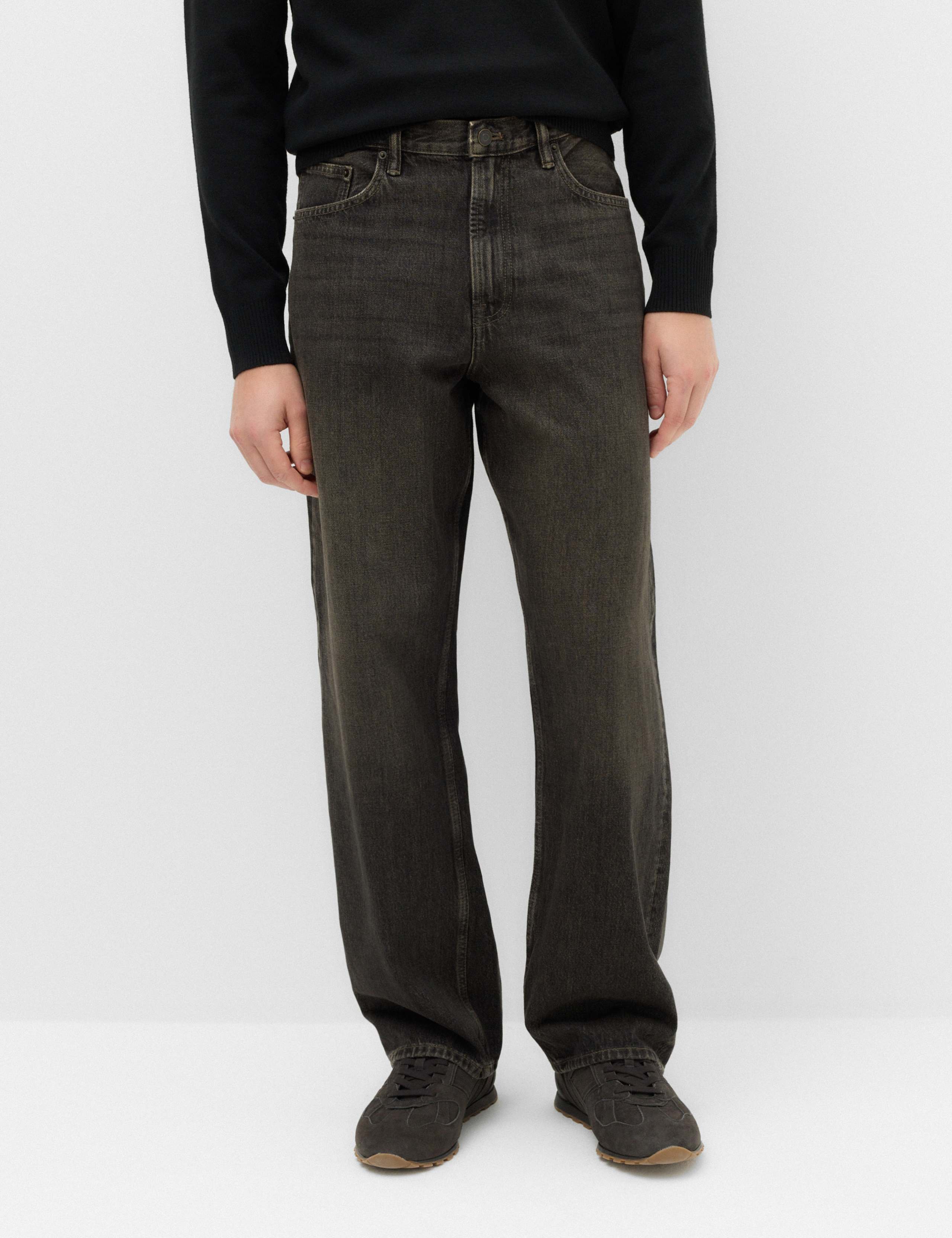 Loose Fit Jeans