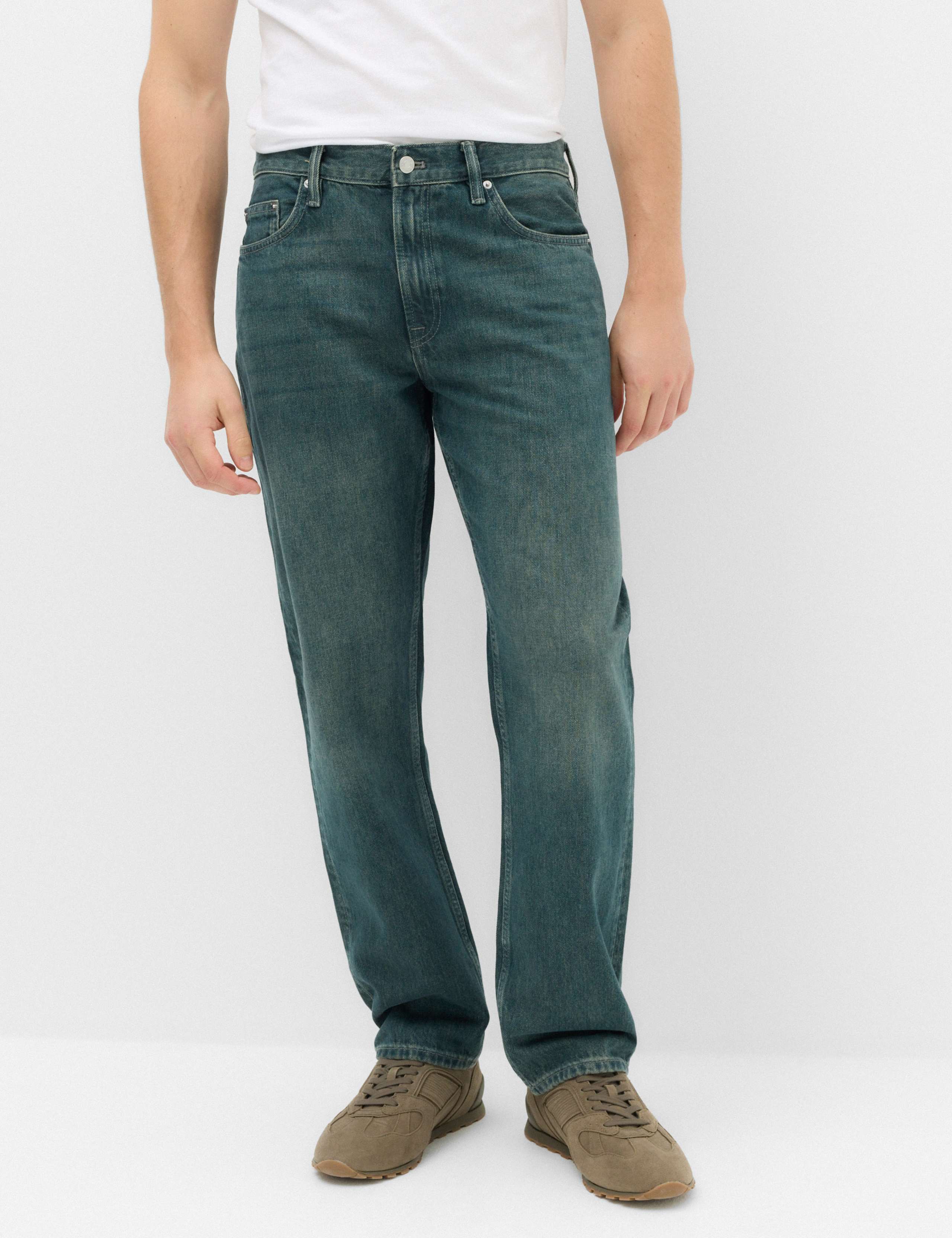 Relaxed Fit Straight Leg Jeans