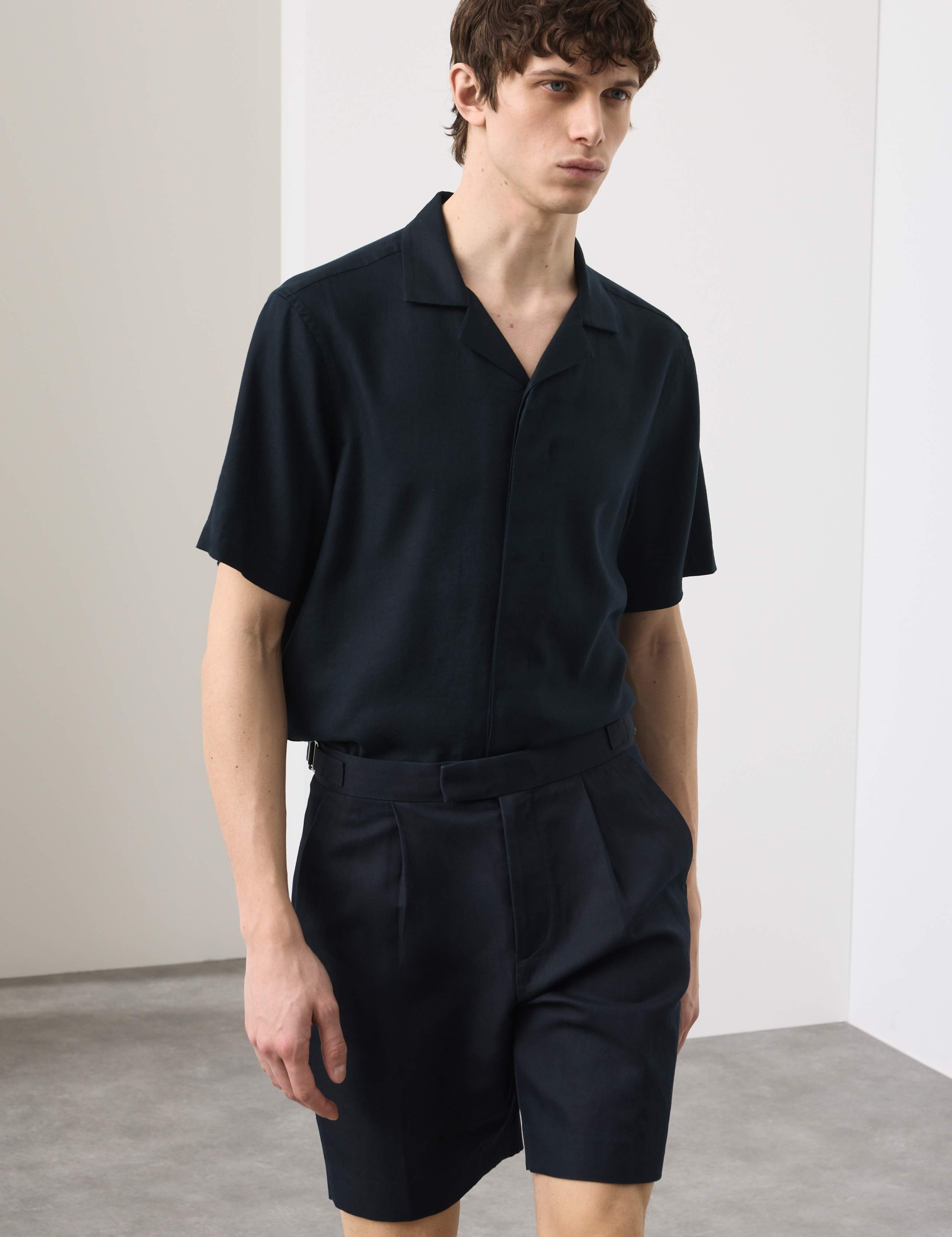 Cotton Linen Blend Pleat Front Shorts