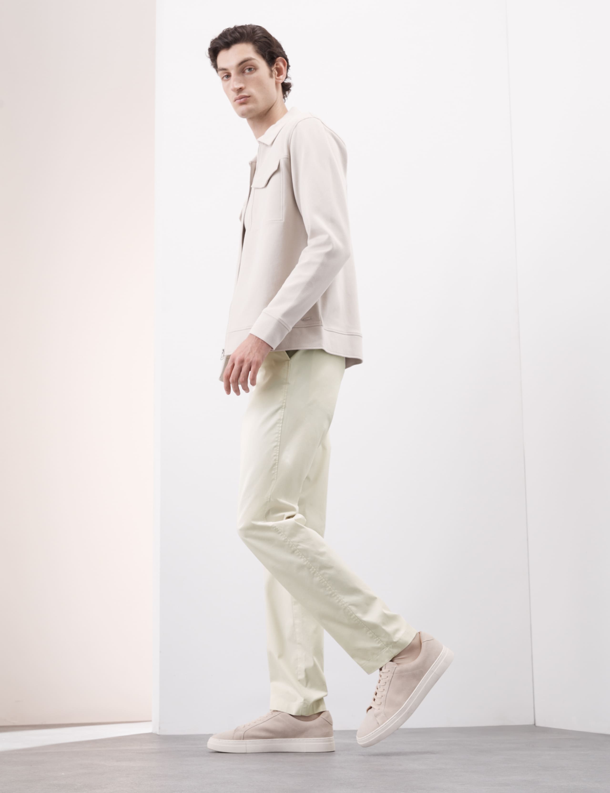 Regular Fit Super Lightweight Chinos