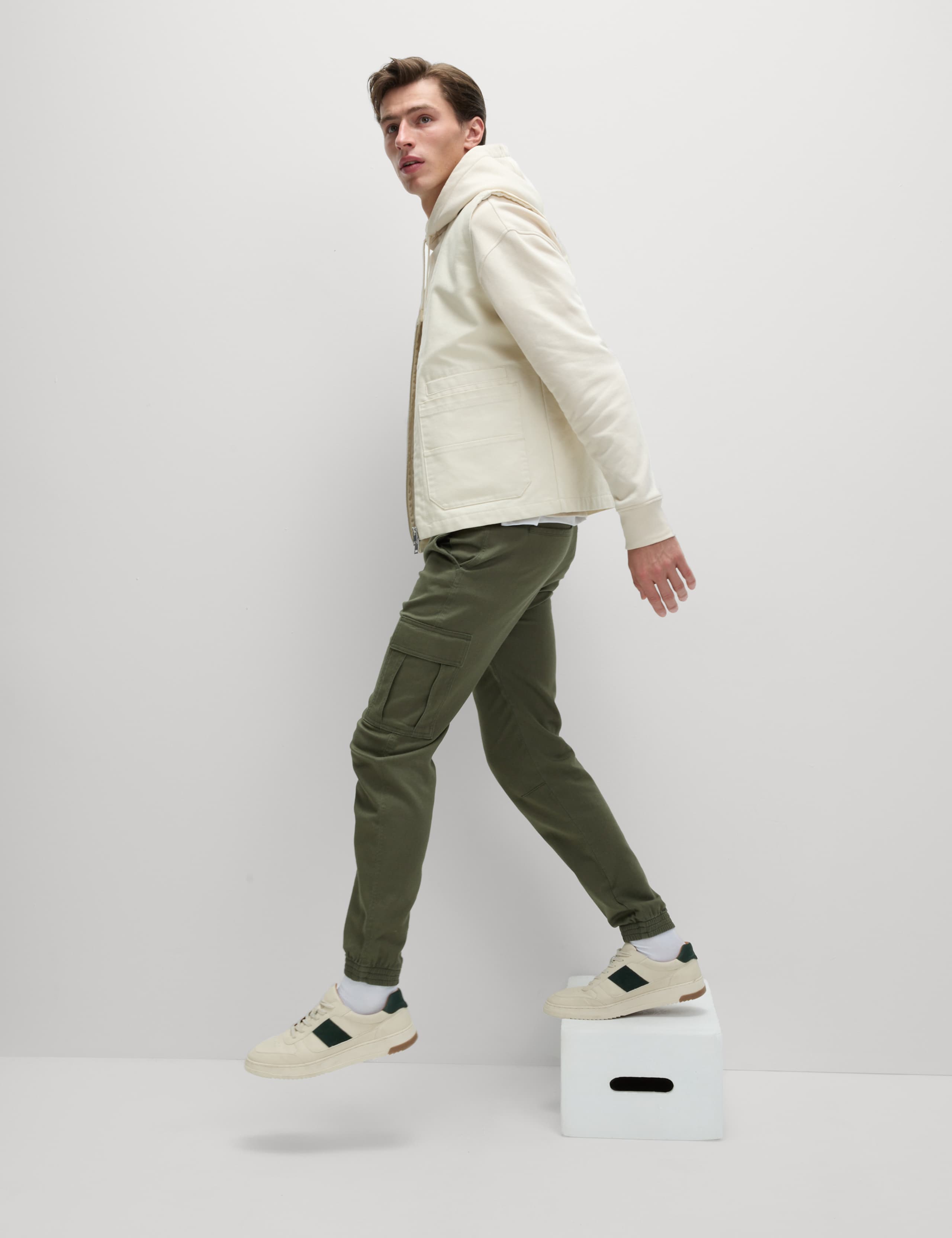 Slim Fit Stretch Cuffed Cargo Trousers