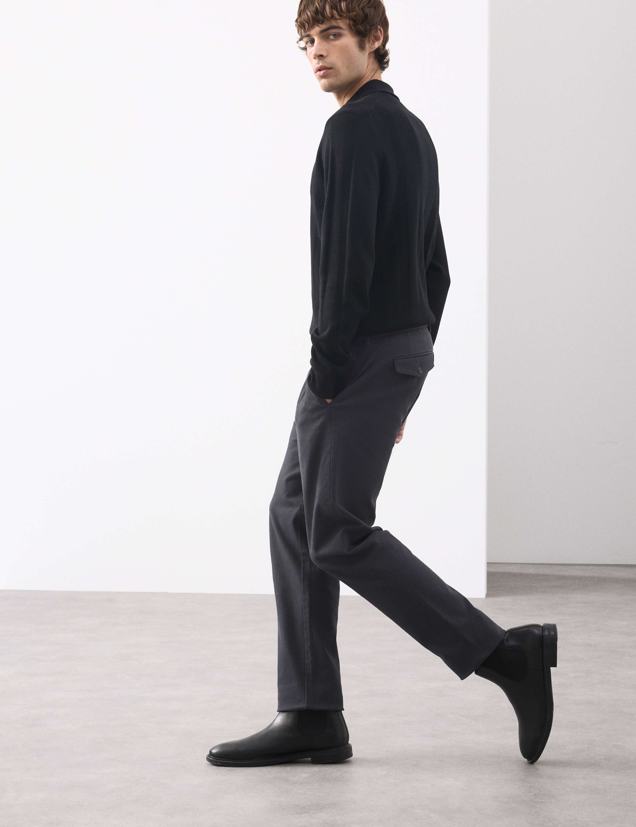 Regular Fit Textured Dobby Pleat Front Chinos