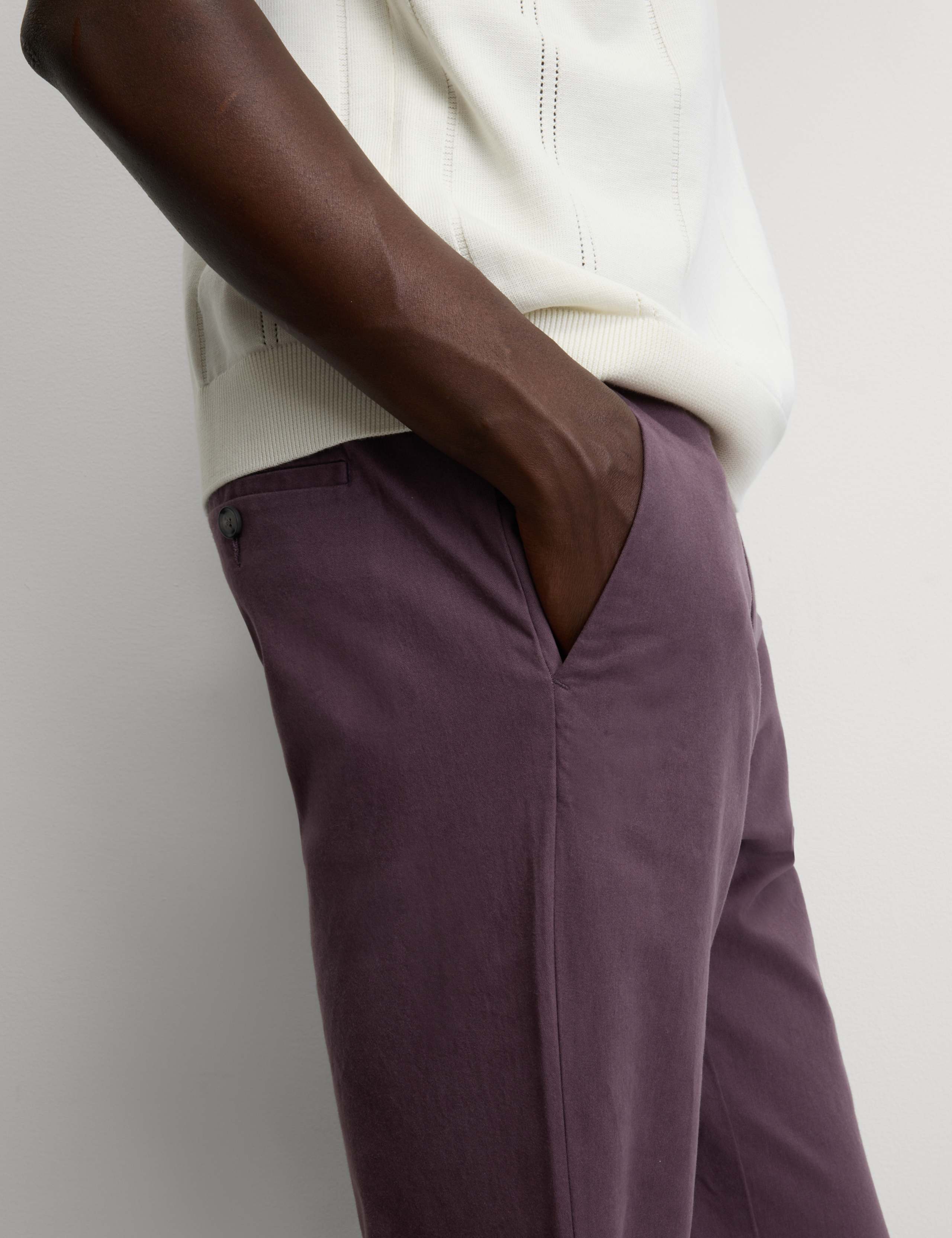 Regular Fit Stretch Chinos