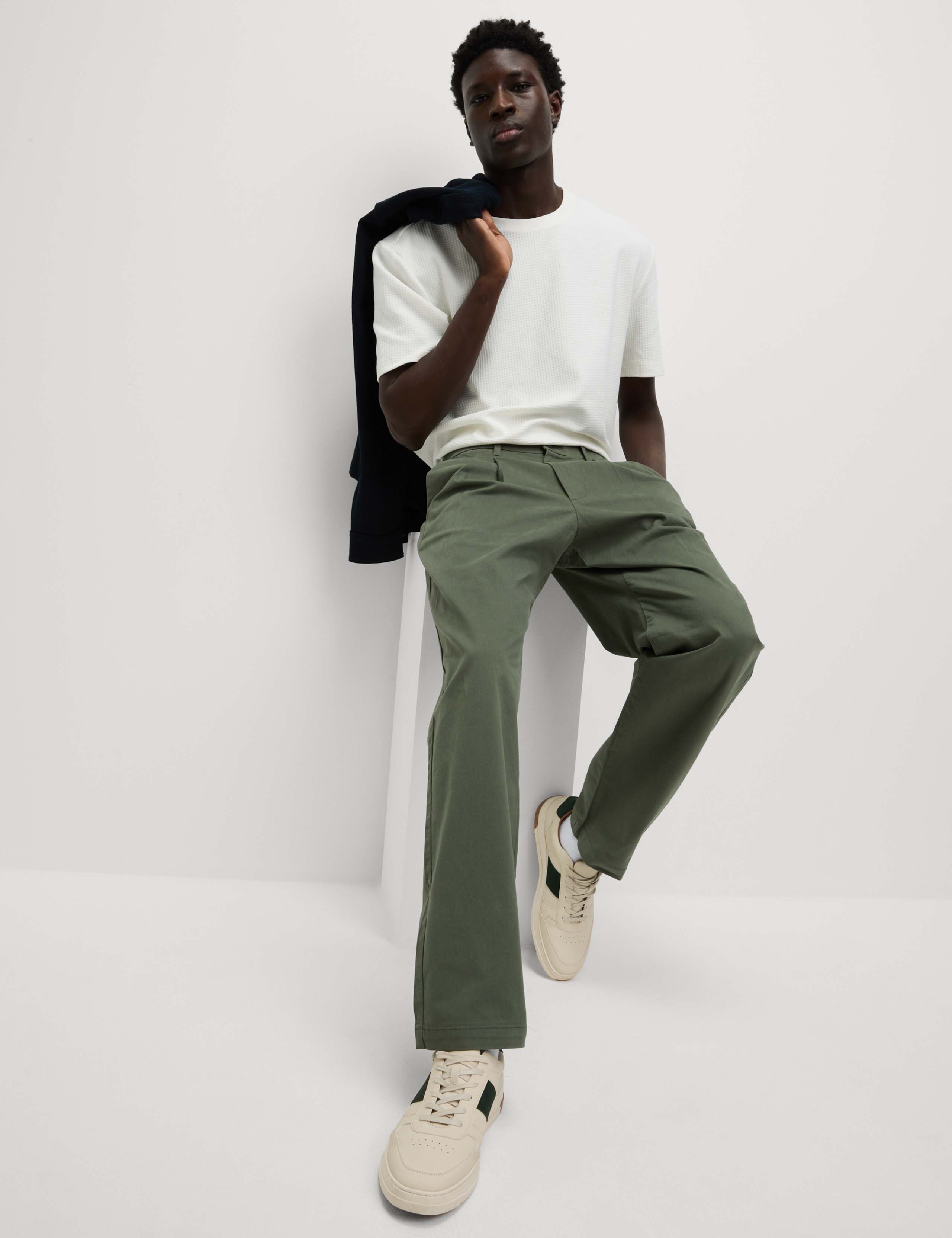 Tapered Fit Twin Pleat Stretch Chinos