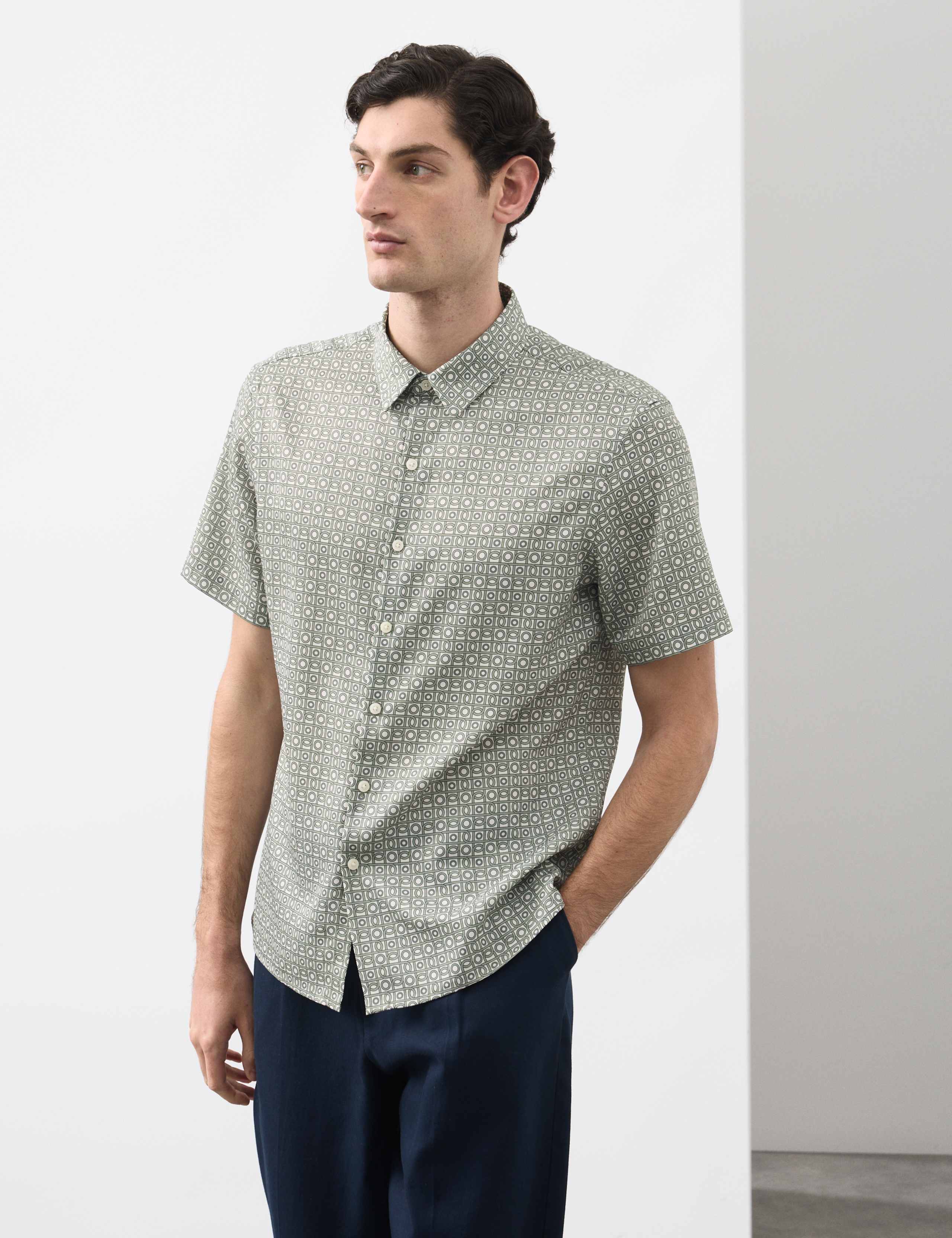 Geometric Print Short Sleeve Shirt