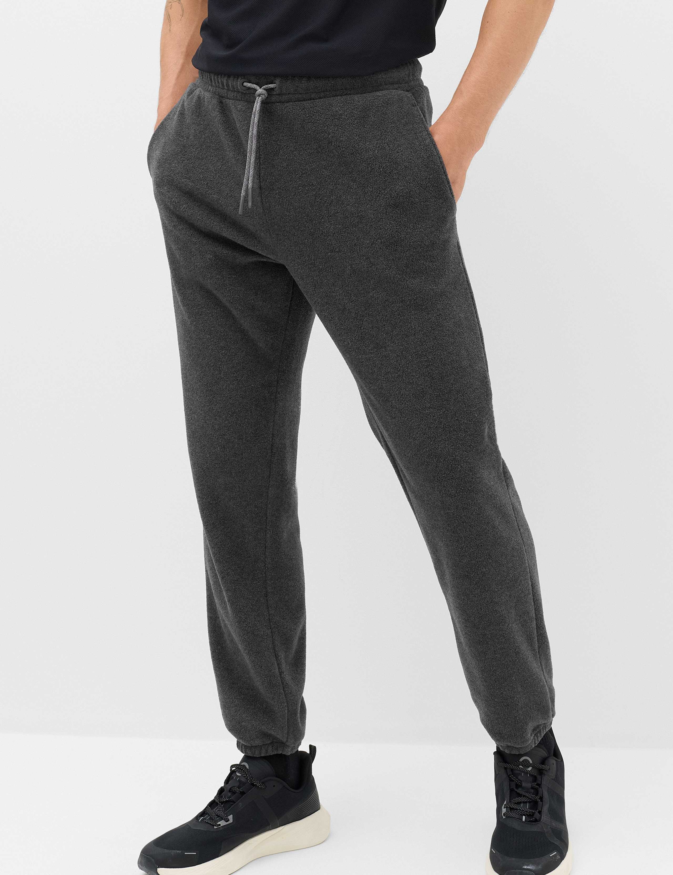 Micro Fleece Joggers