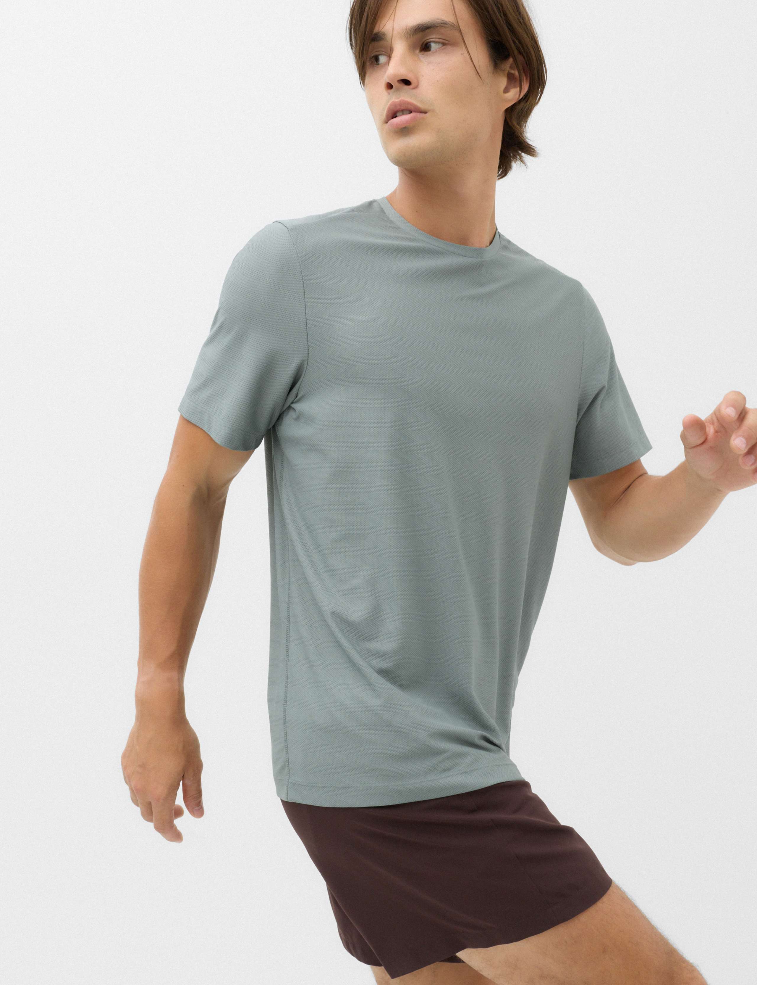 Activewear Jacquard Mesh Stripe T-Shirt