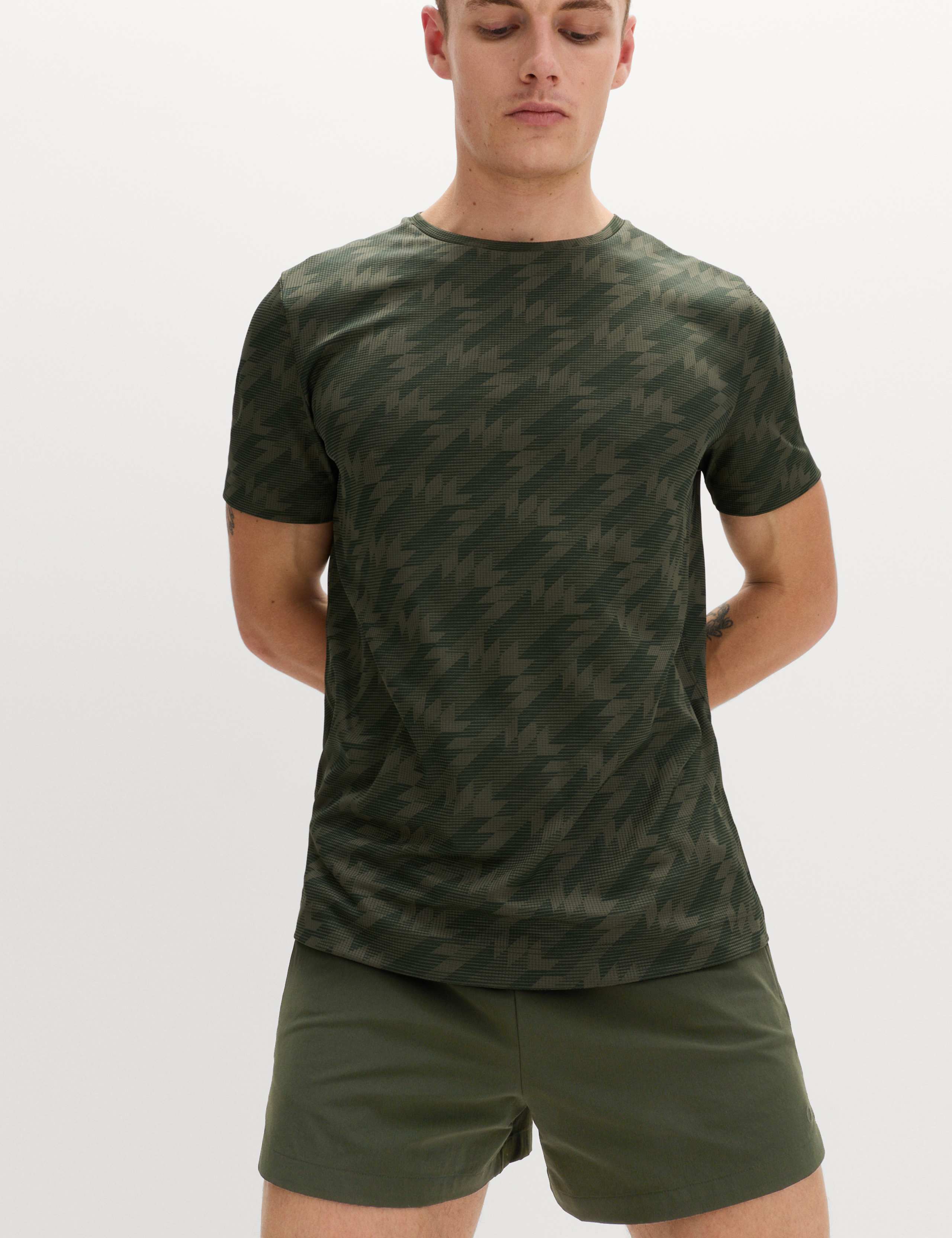 Elasticated Waist Stretch 3 Inch Sports Shorts