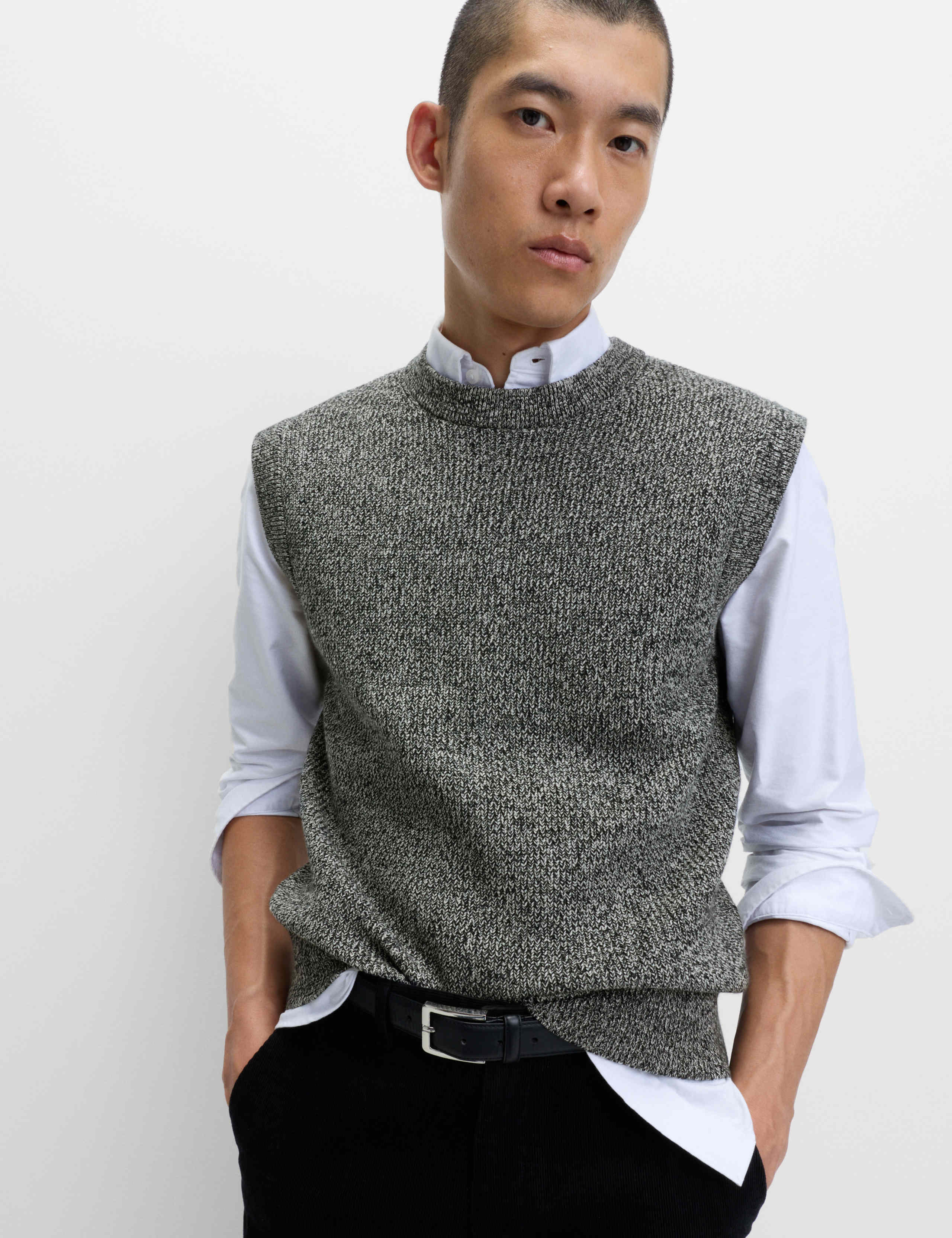 Cotton Blend Crew Neck Knitted Vest
