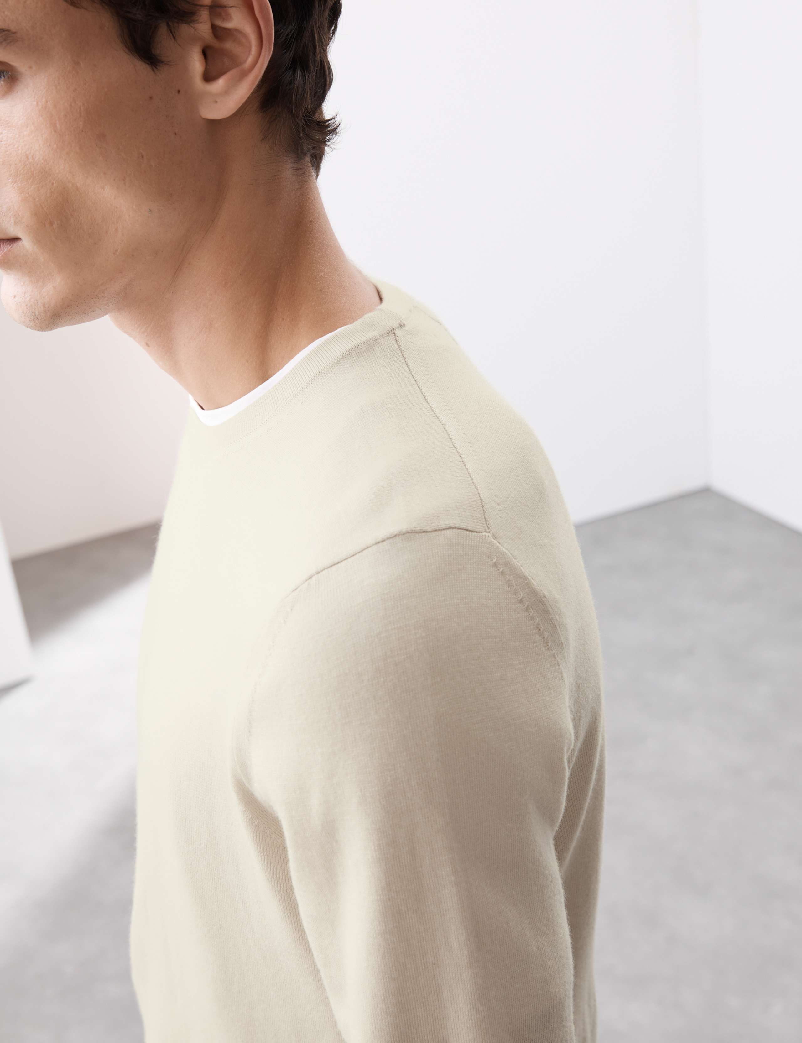 Pure Extra Fine Merino Wool Crew Neck Jumper