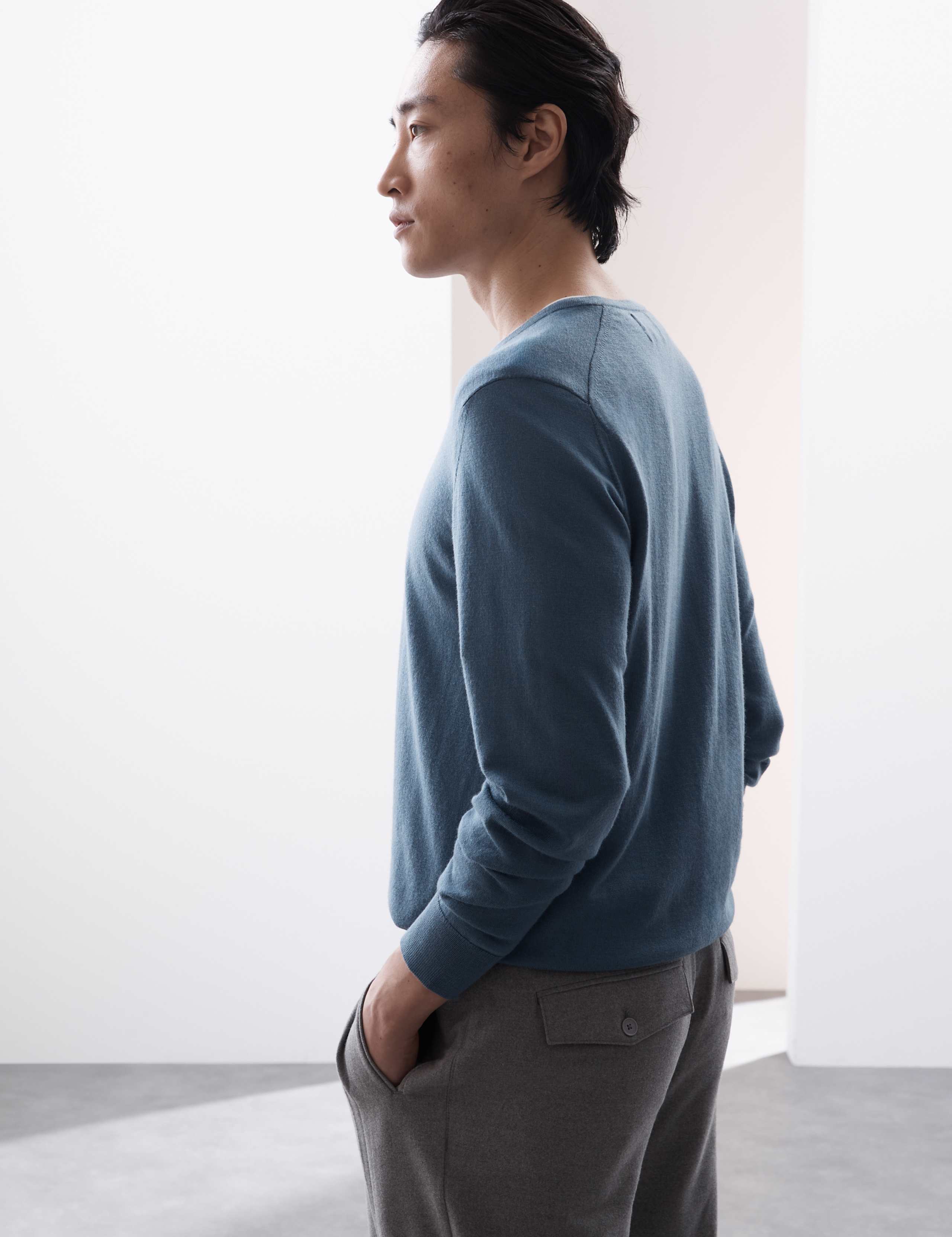 Pure Extra Fine Merino Wool V-Neck Jumper