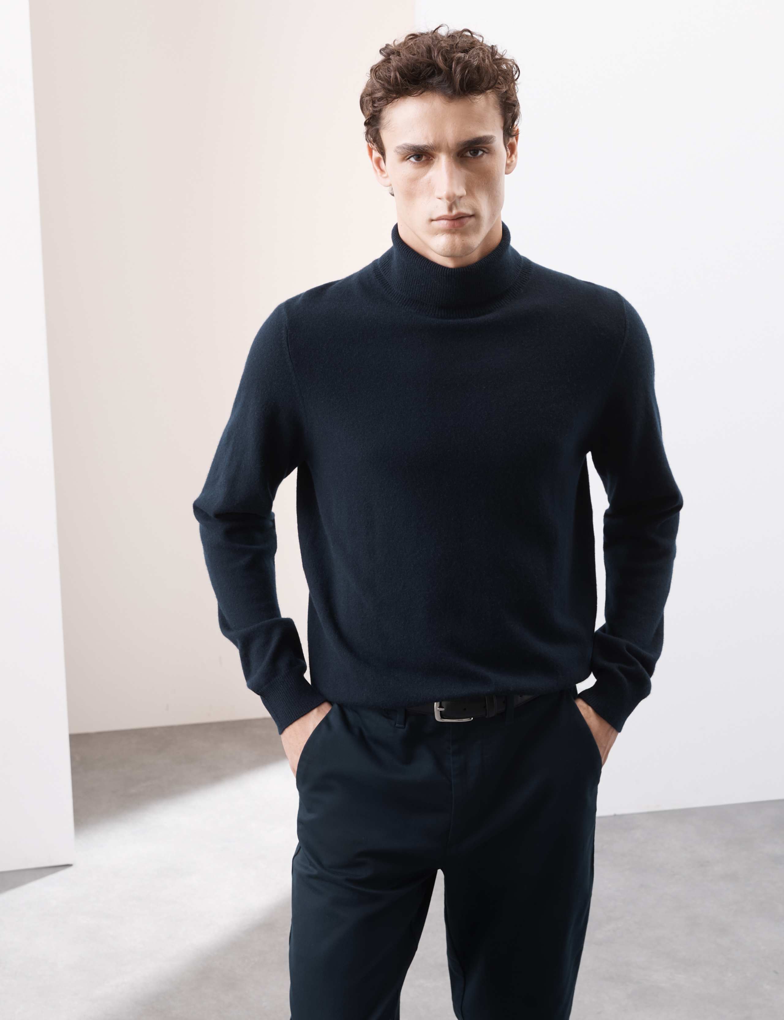 Pure Cashmere Roll Neck Jumper