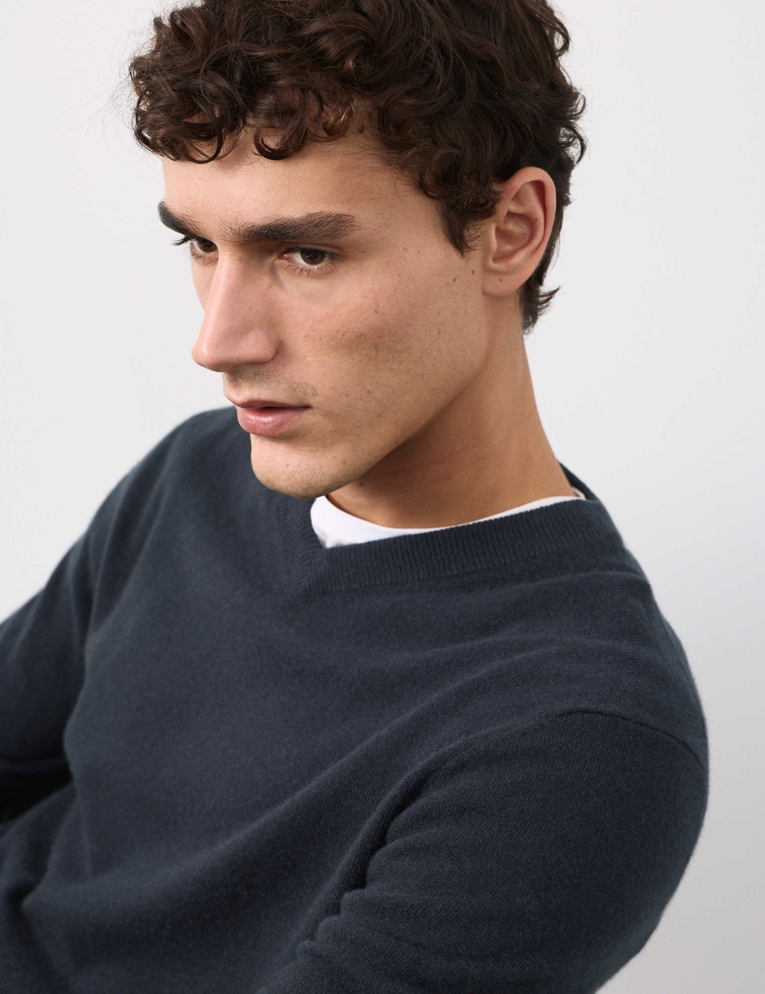 Pure Cashmere V-Neck Jumper