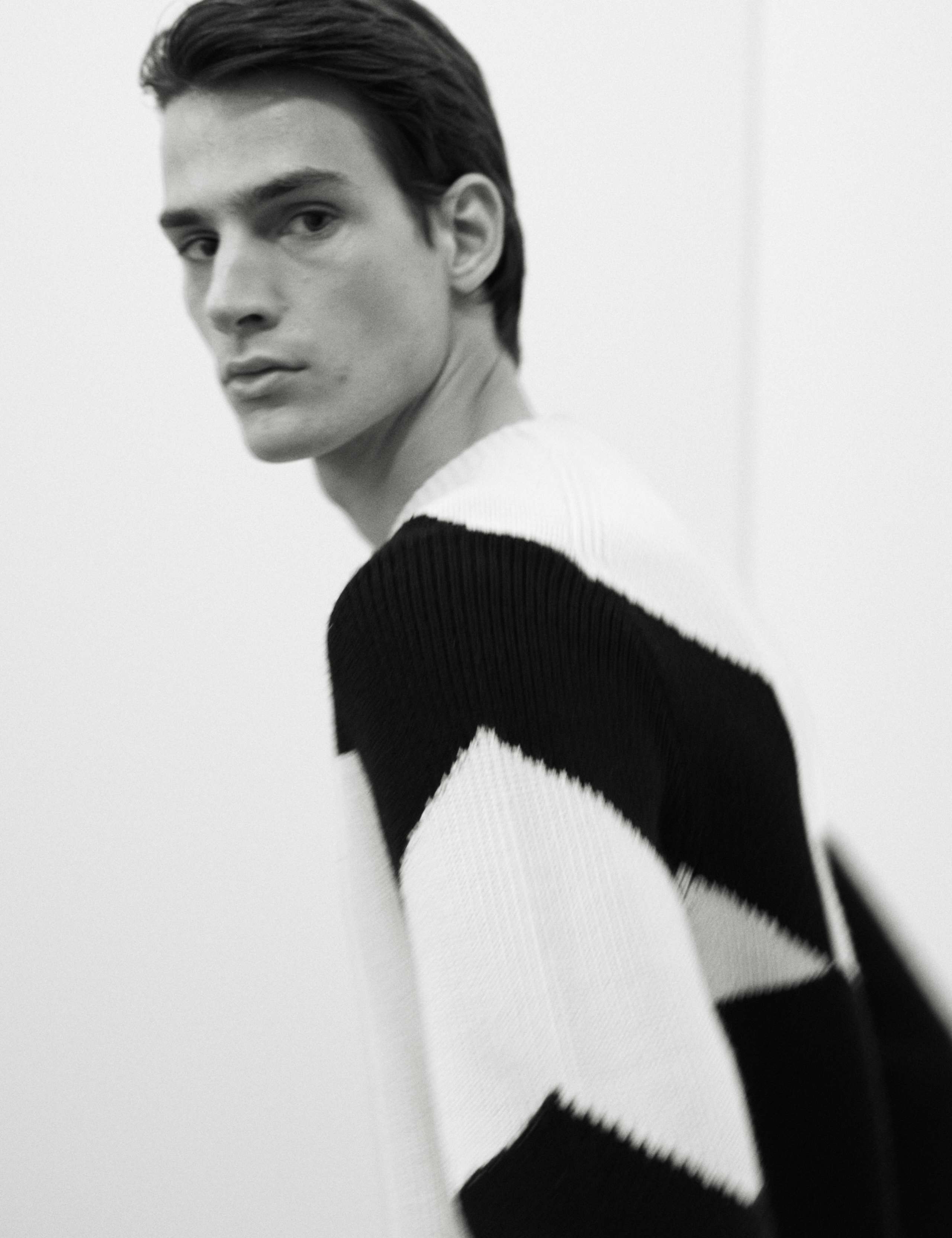 Mercerised Wool Rich Crew Neck Jumper
