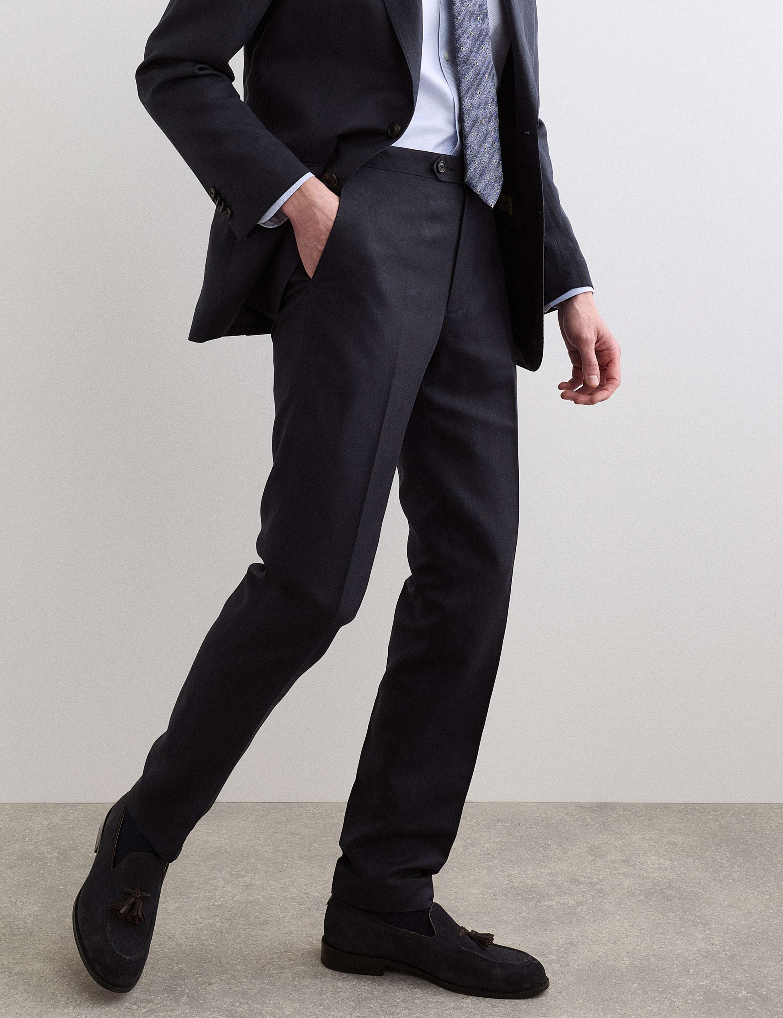 3 Piece Tailored Fit Italian Silk & Linen Suit 5 of 8