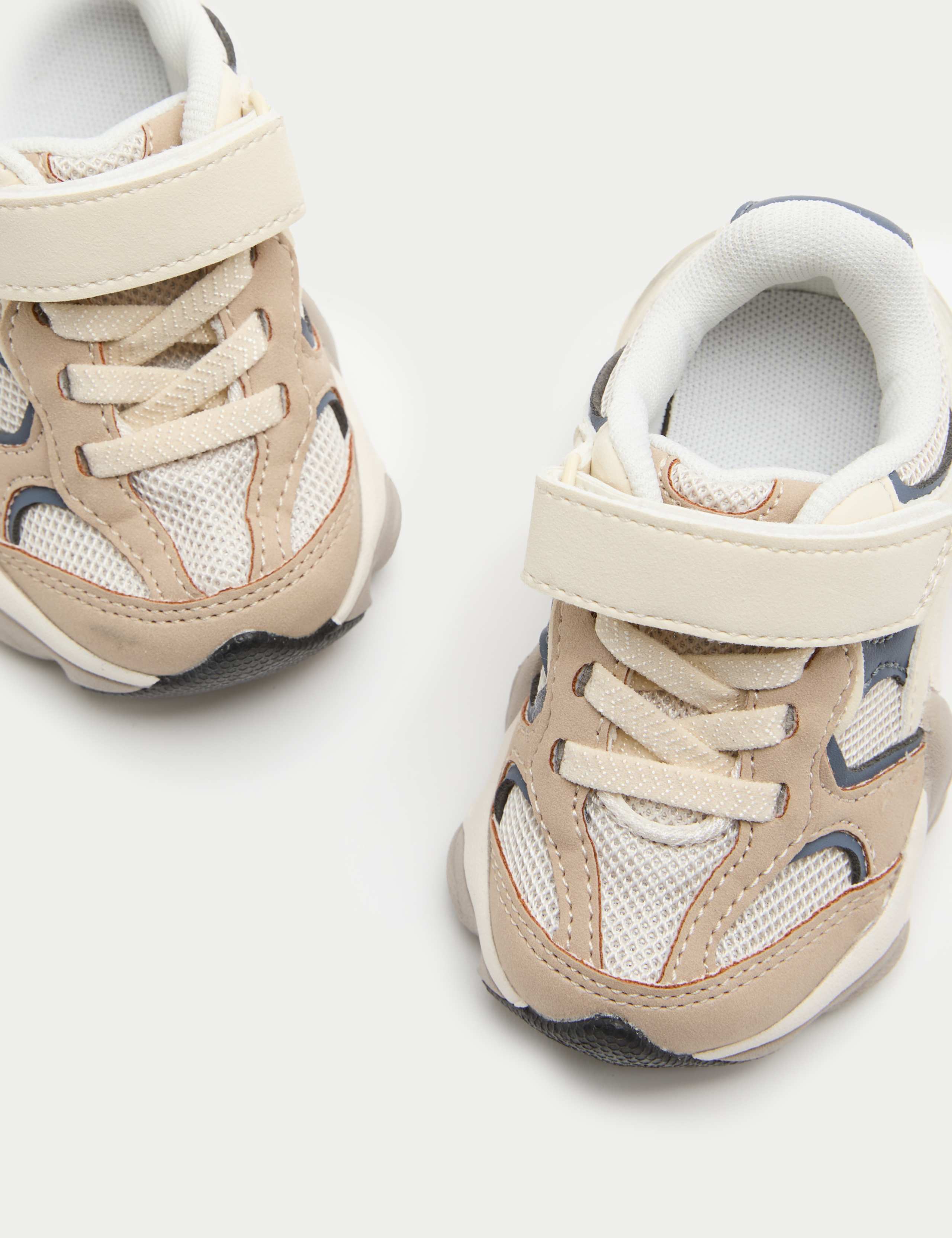 Baby Chunky Riptape Trainers (3 Small - 4 Small)