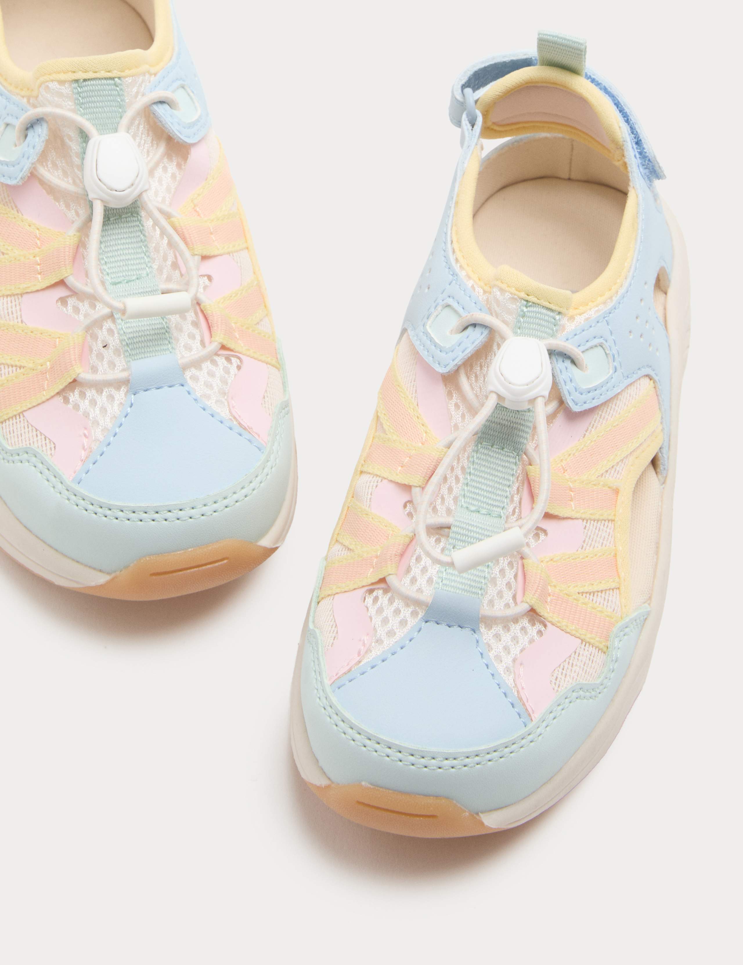 Kids' Sport Trekkers (4 Small - 2 Large)