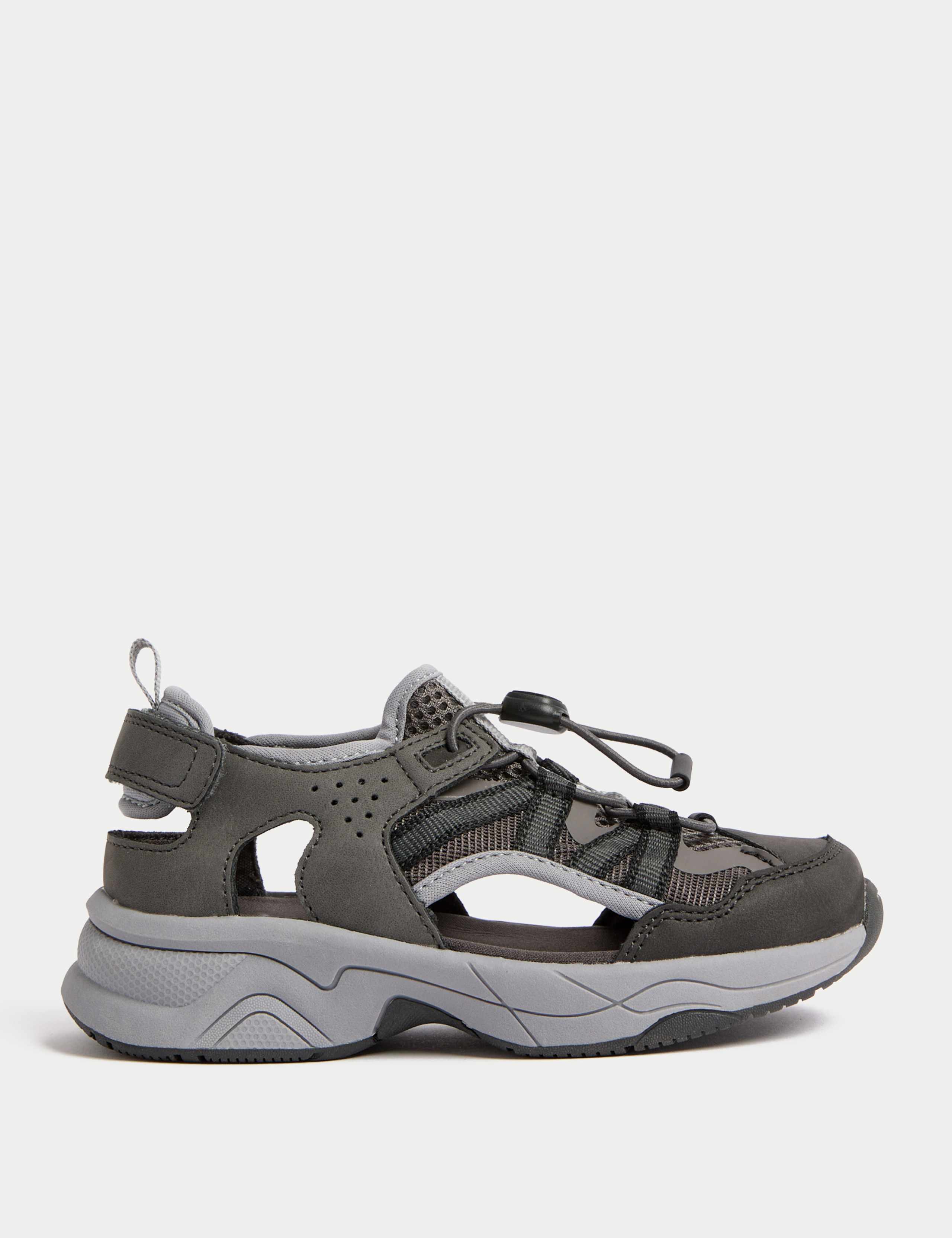 Kids' Sport Trekkers (4 Small - 2 Large)