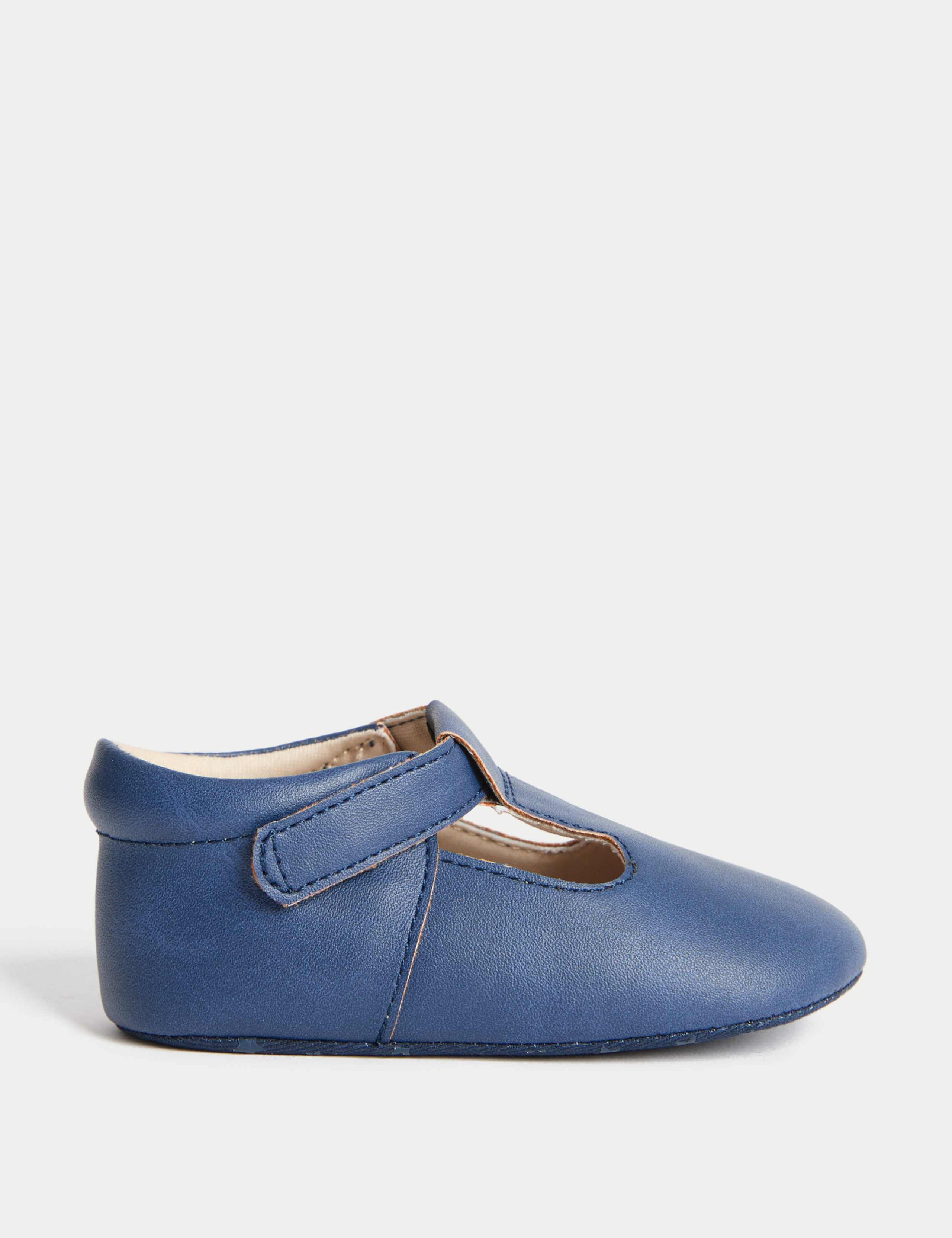 Baby Boy Pram Shoe (0-18 Mths)