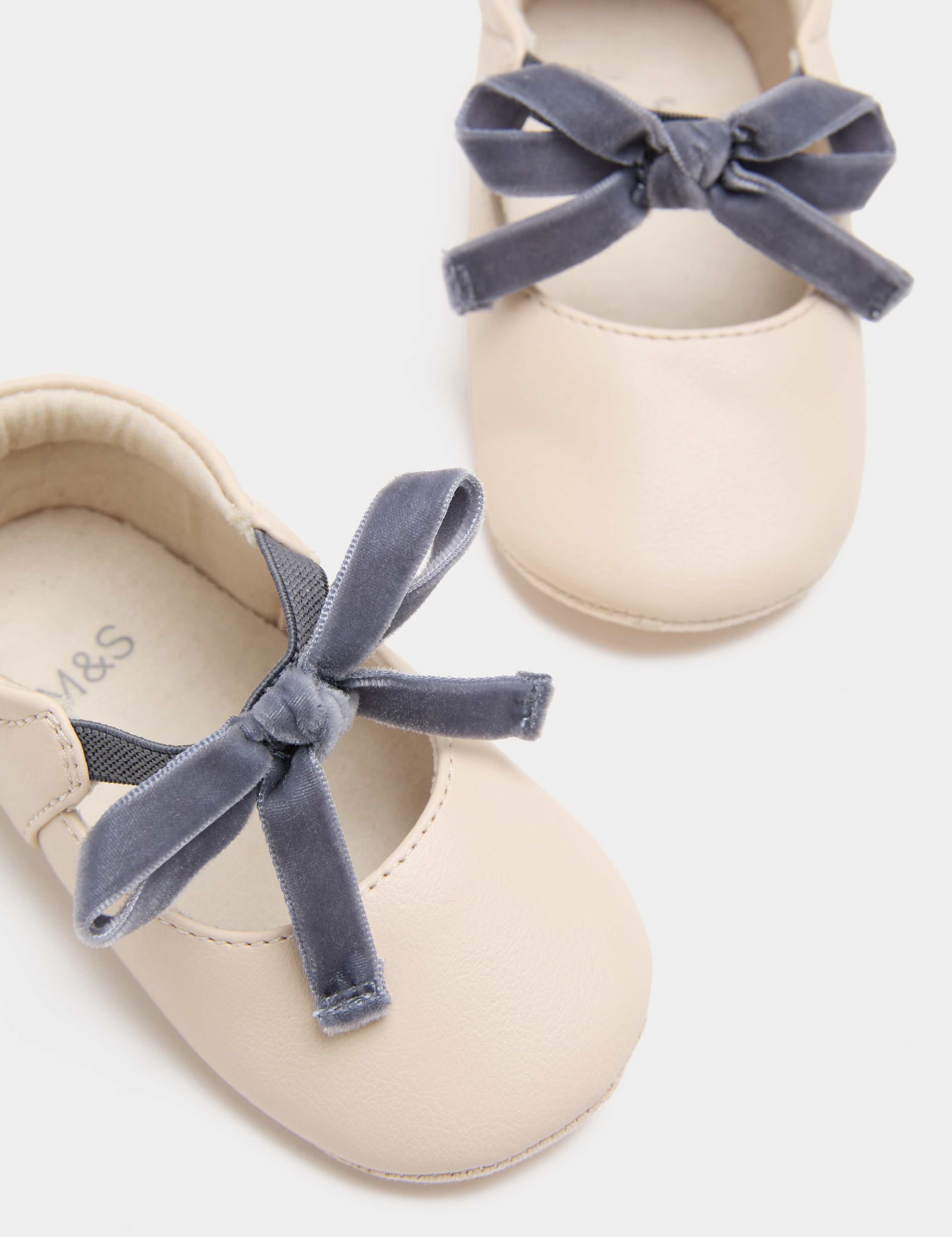 Baby Ballet Bow Pram Shoes (0-18 Months)