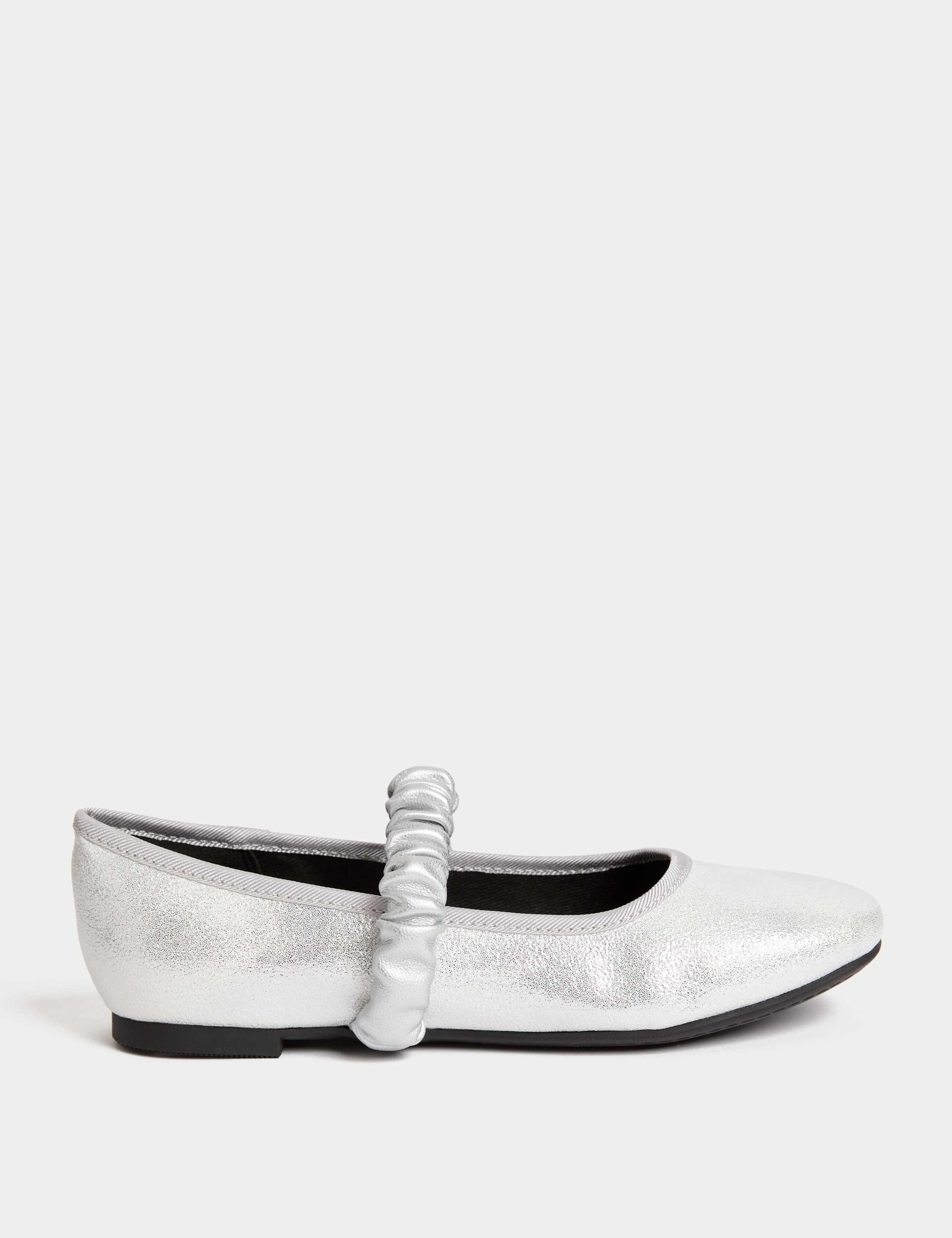 Kids Strap Ballet Pumps (4 Small - 6 Large)