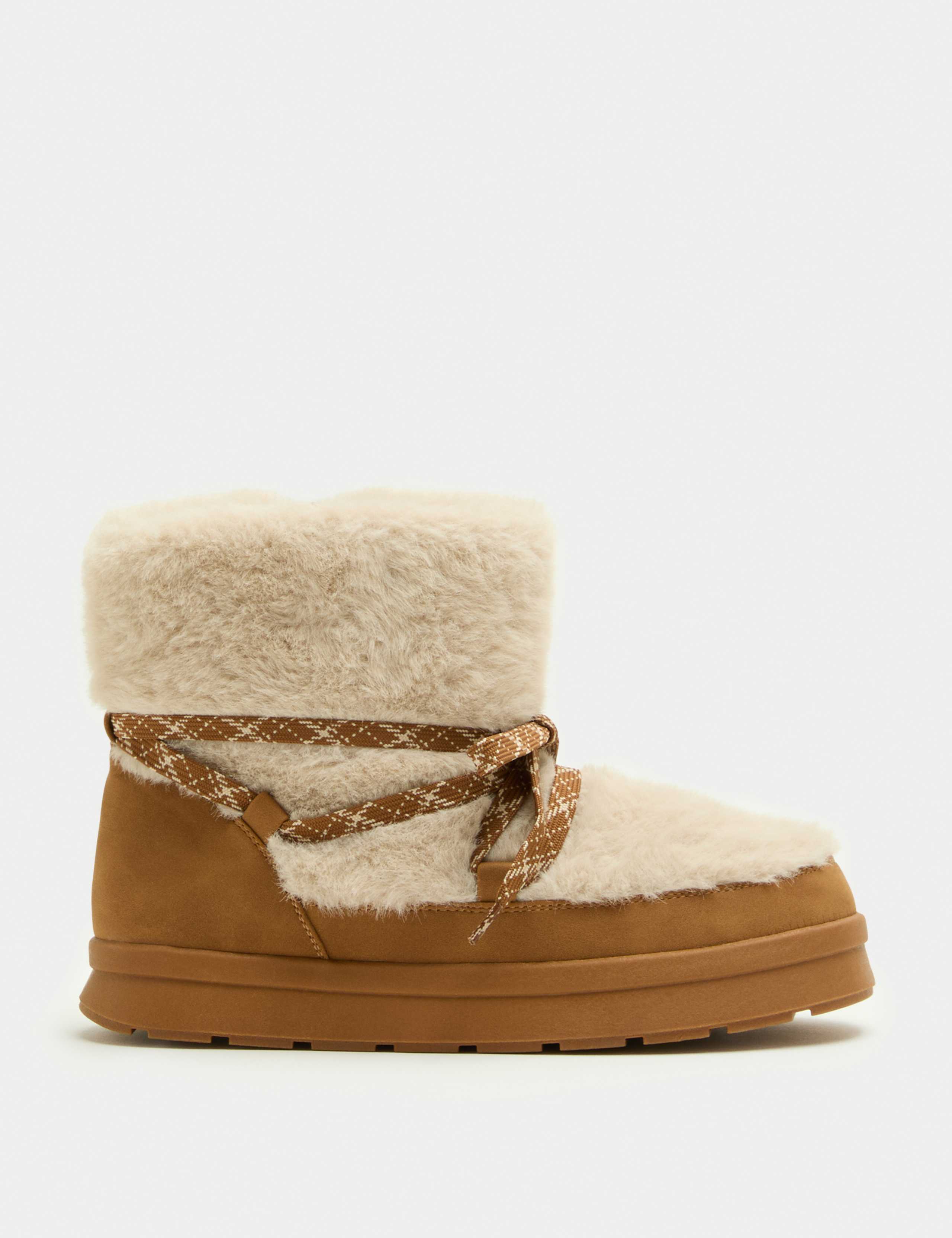 Kids' Ankle Boots (4 Small - 6 Large)