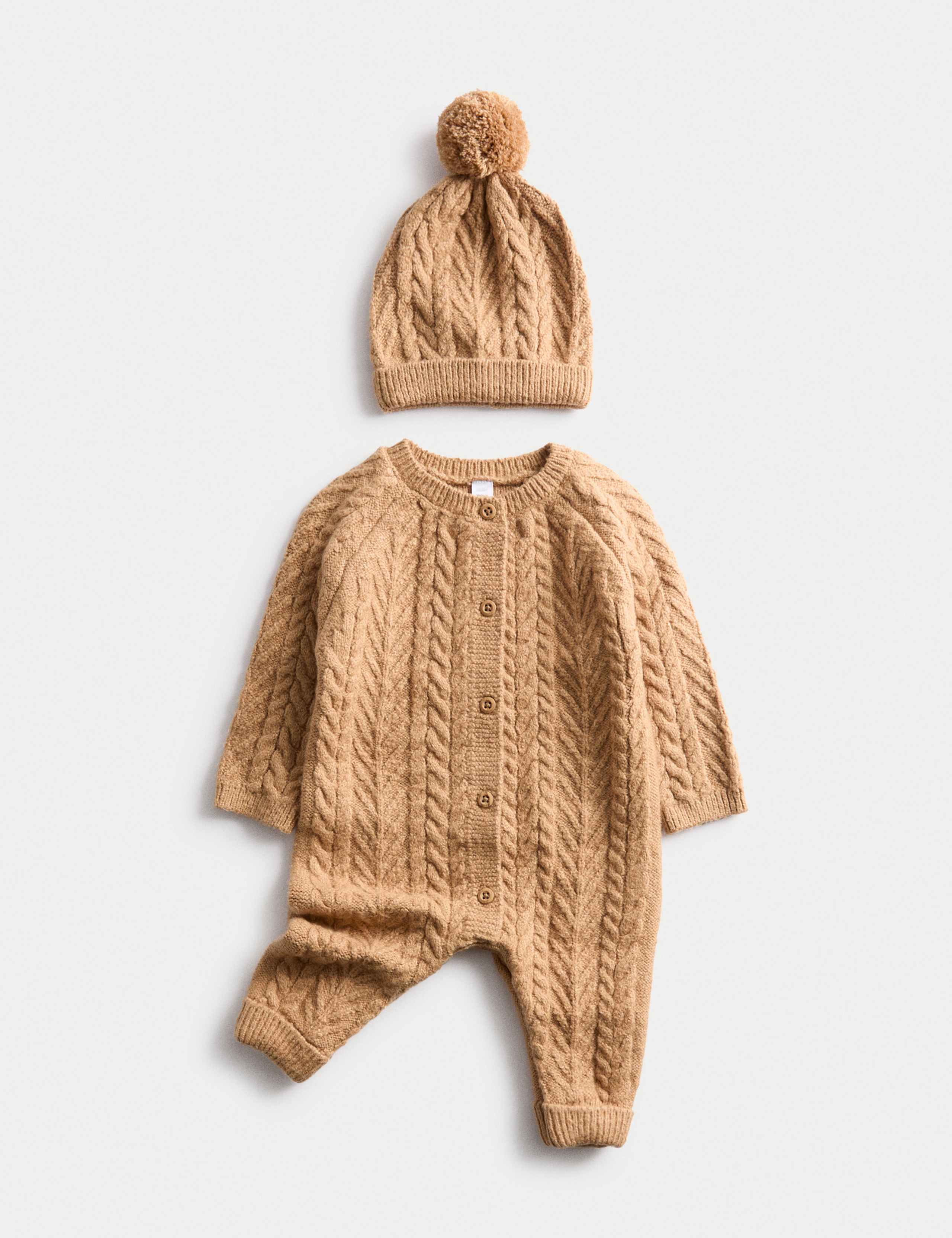 2pc Cable Knitted Outfit with Hat (7lbs - 1 Yrs)