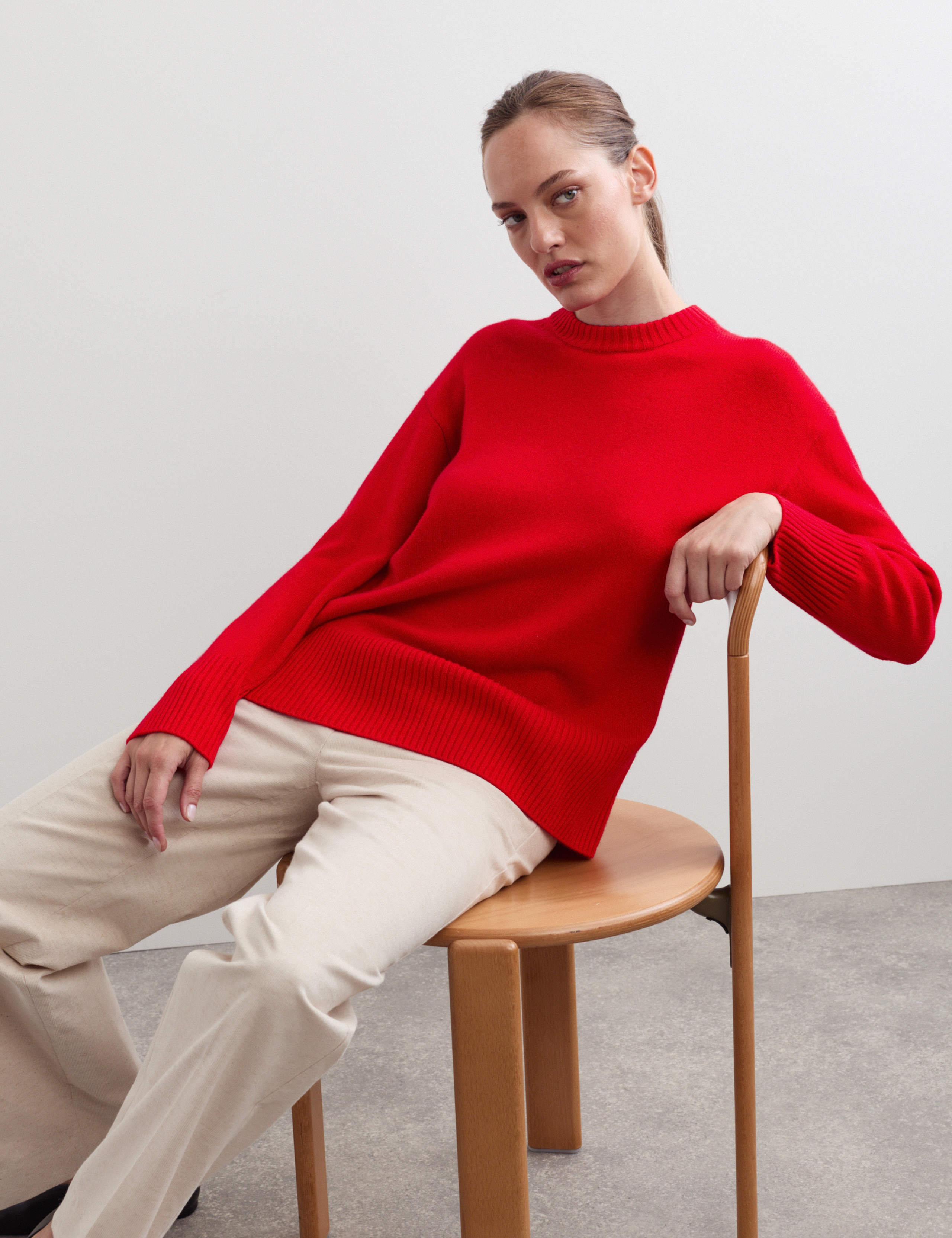 Pure Cashmere Crew Neck Relaxed Jumper