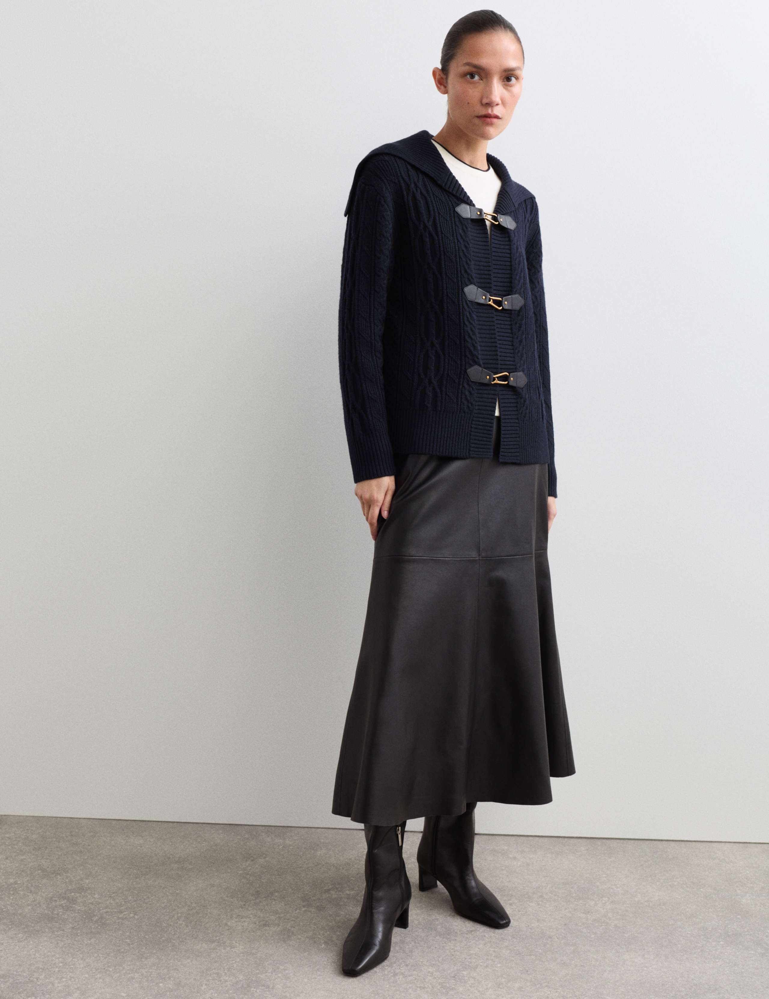 Merino Wool Rich Cable Knit Collared Cardig