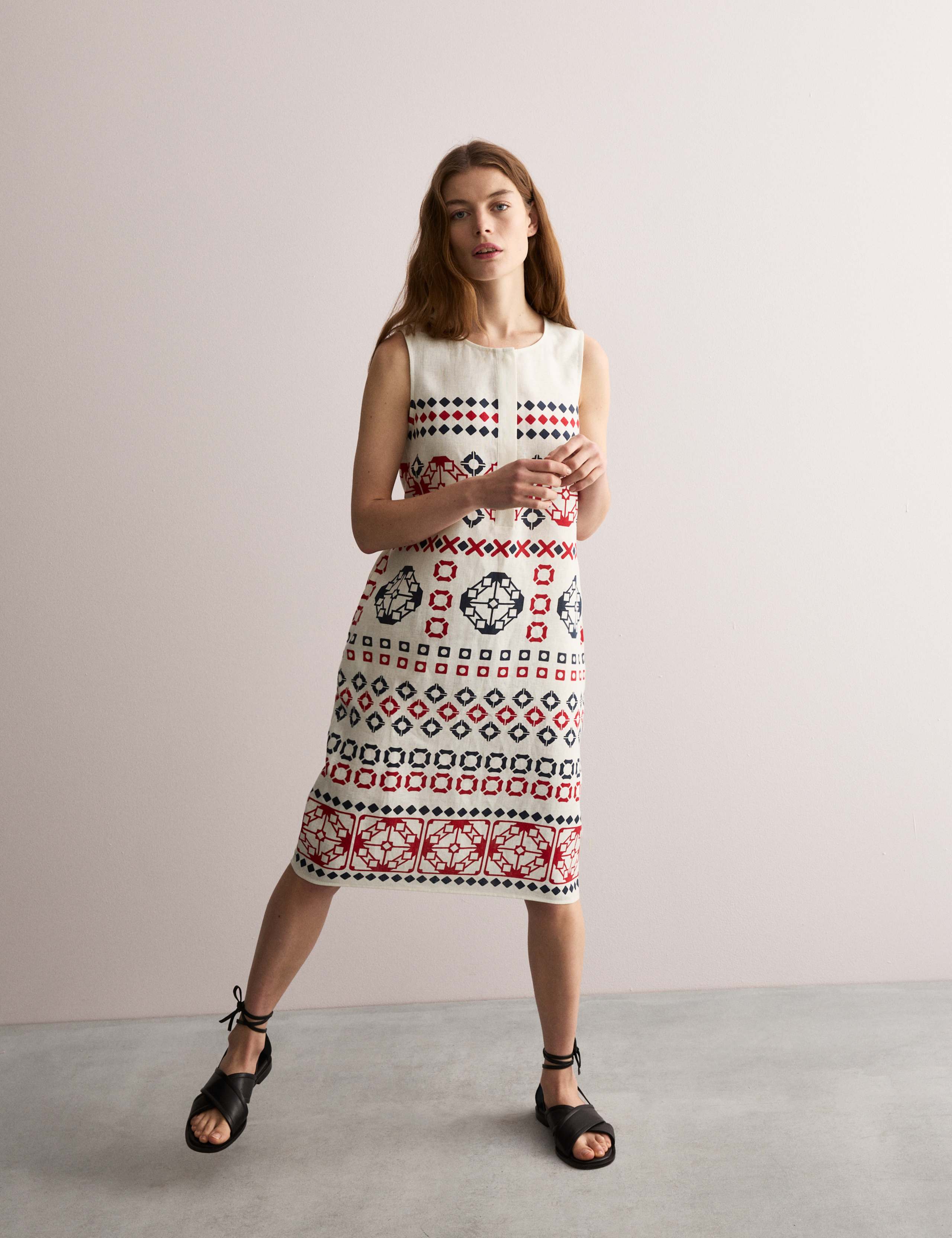 Pure Linen Geometric Knee Length Shift Dress